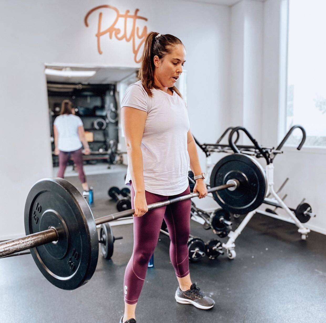 WHY YOU SHOULD DEADLIFT
👉🏼Build Muscle
👉🏼Burn Fat
👉🏼Improve Posture 
👉🏼Utilise Many Muscles
👉🏼Improve Mobility
👉🏼Increase Strength
👉🏼Strengthen the Core

As if feeling like a badass when you hit the top of a deadlift isn&rsquo;t enough 