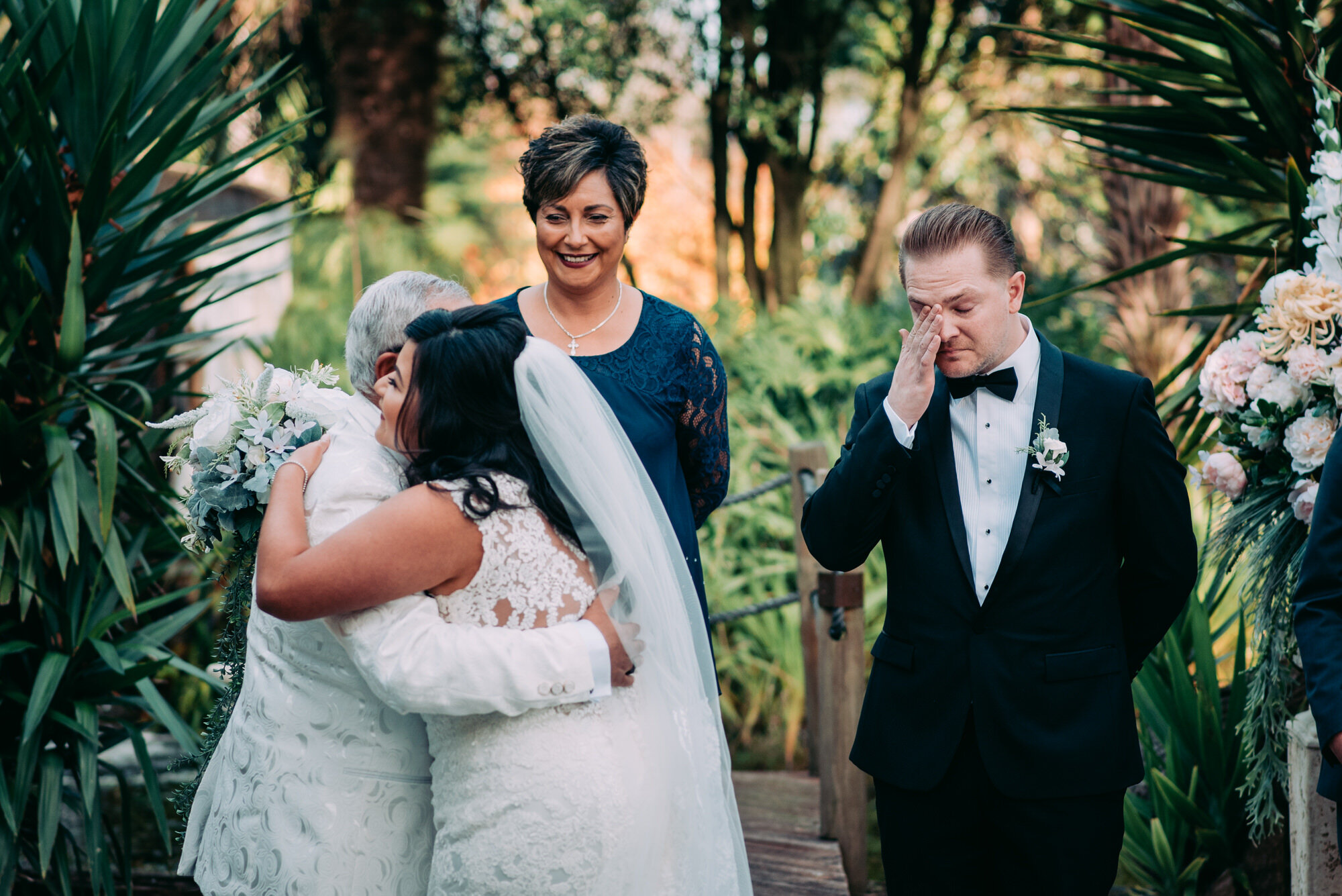 Auckland Wedding Photographer videographer-kumeu-wedding-venue-garden (20).jpg