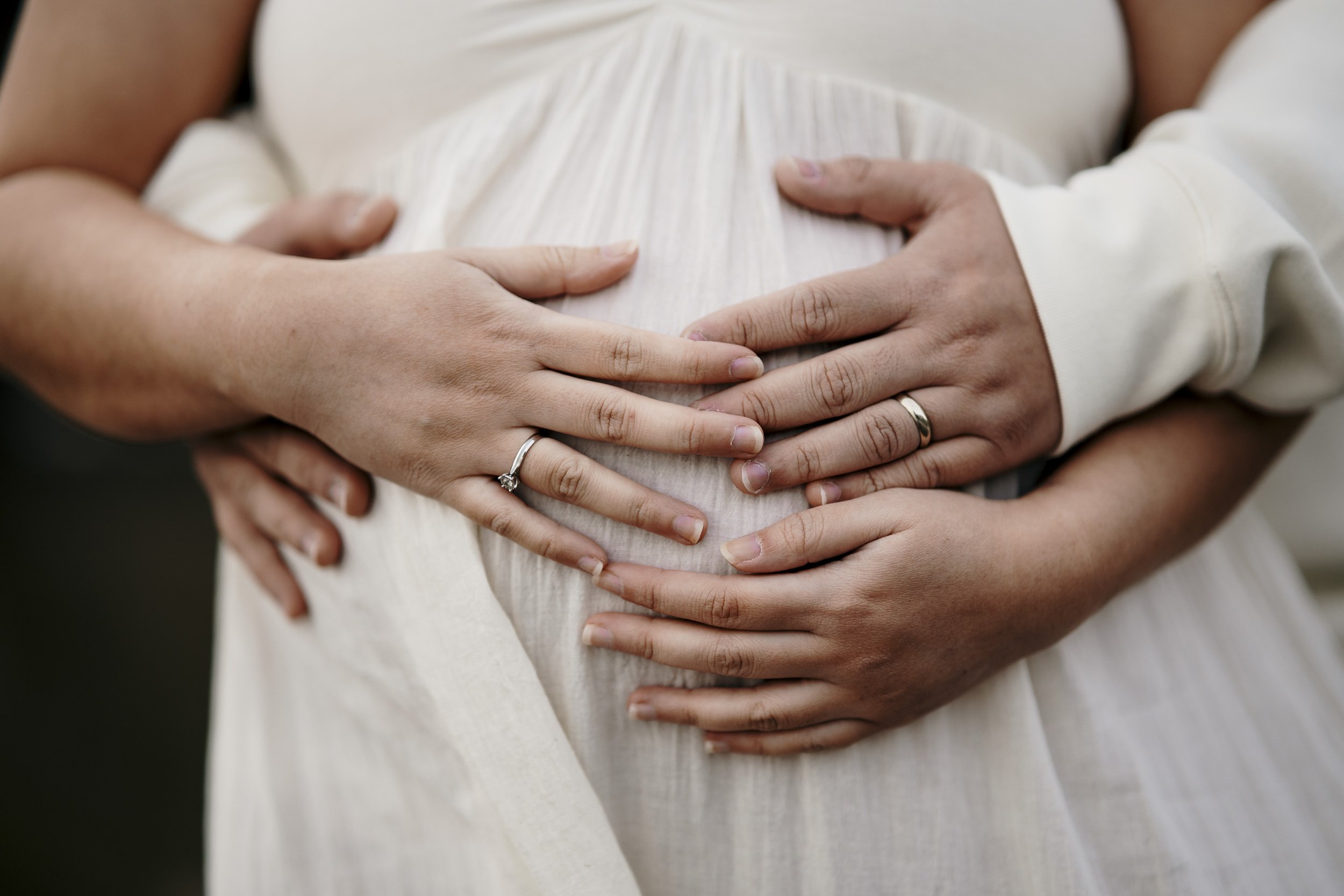auckland-maternity-photo-shoot-wedding-photography-videography-piha-muriwai (5).jpg