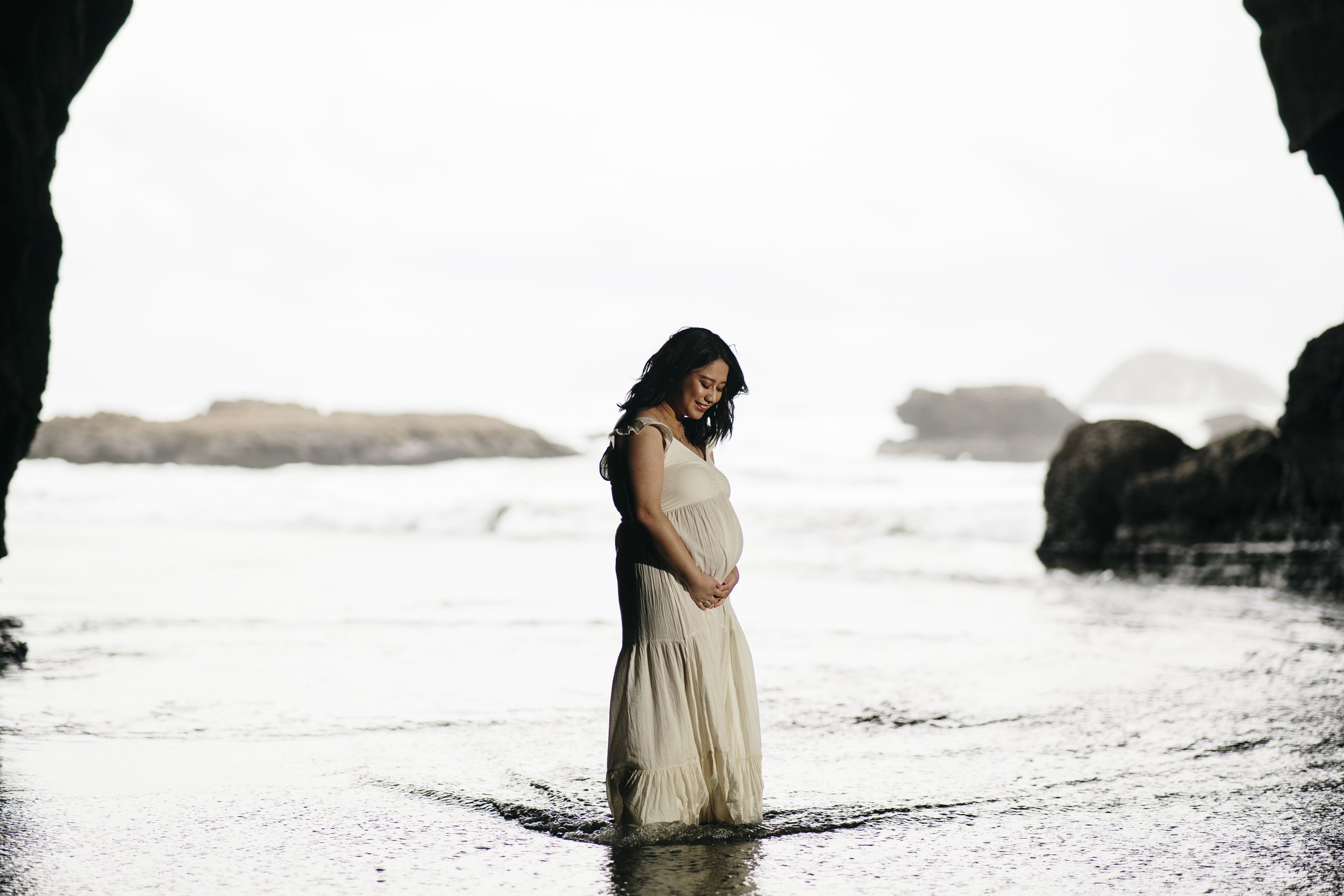 auckland-maternity-photo-shoot-wedding-photography-videography-piha-muriwai (17).jpg