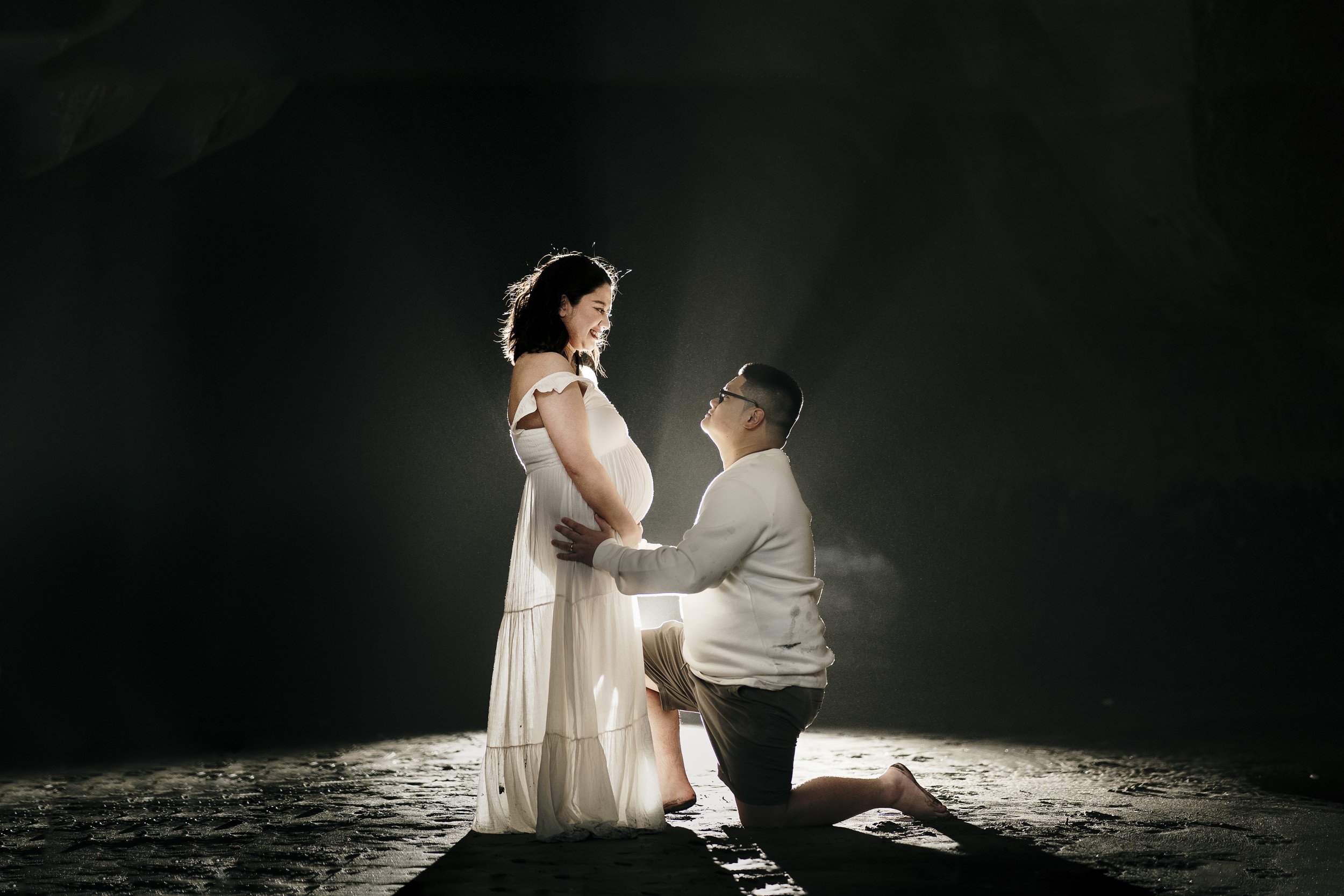 auckland-maternity-photo-shoot-wedding-photography-videography-piha-muriwai (21).jpg