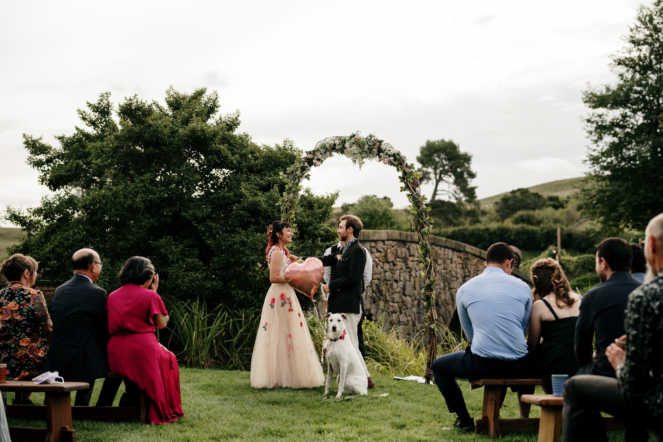 hobbiton-wedding-matamata-cambridge-venue-auckland-photographer-videographer-lord-of-the-rings-house-with-no-nails-dog-weddings (41).JPG