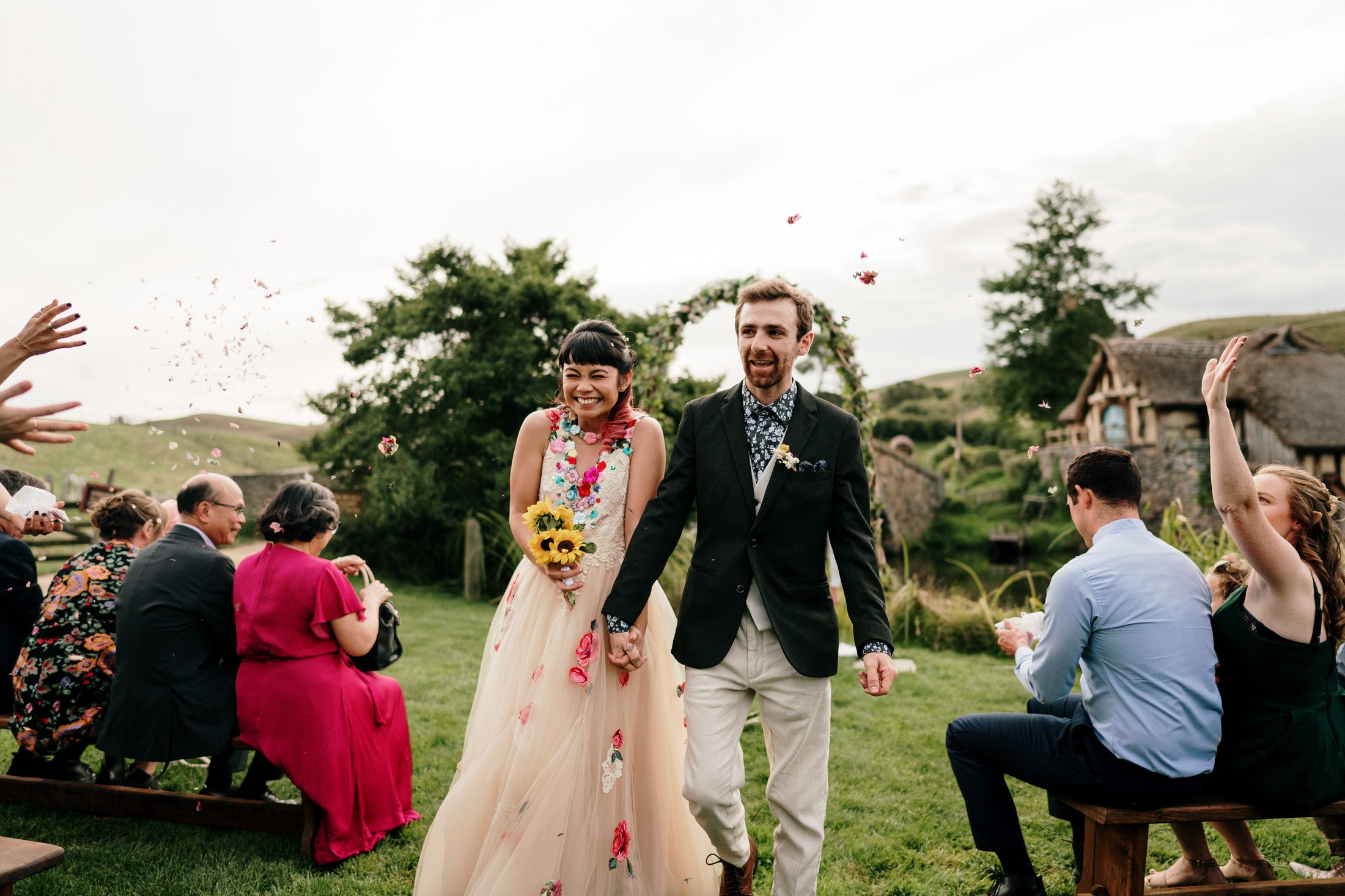 hobbiton-wedding-matamata-cambridge-venue-auckland-photographer-videographer-lord-of-the-rings-house-with-no-nails-dog-weddings (45).JPG