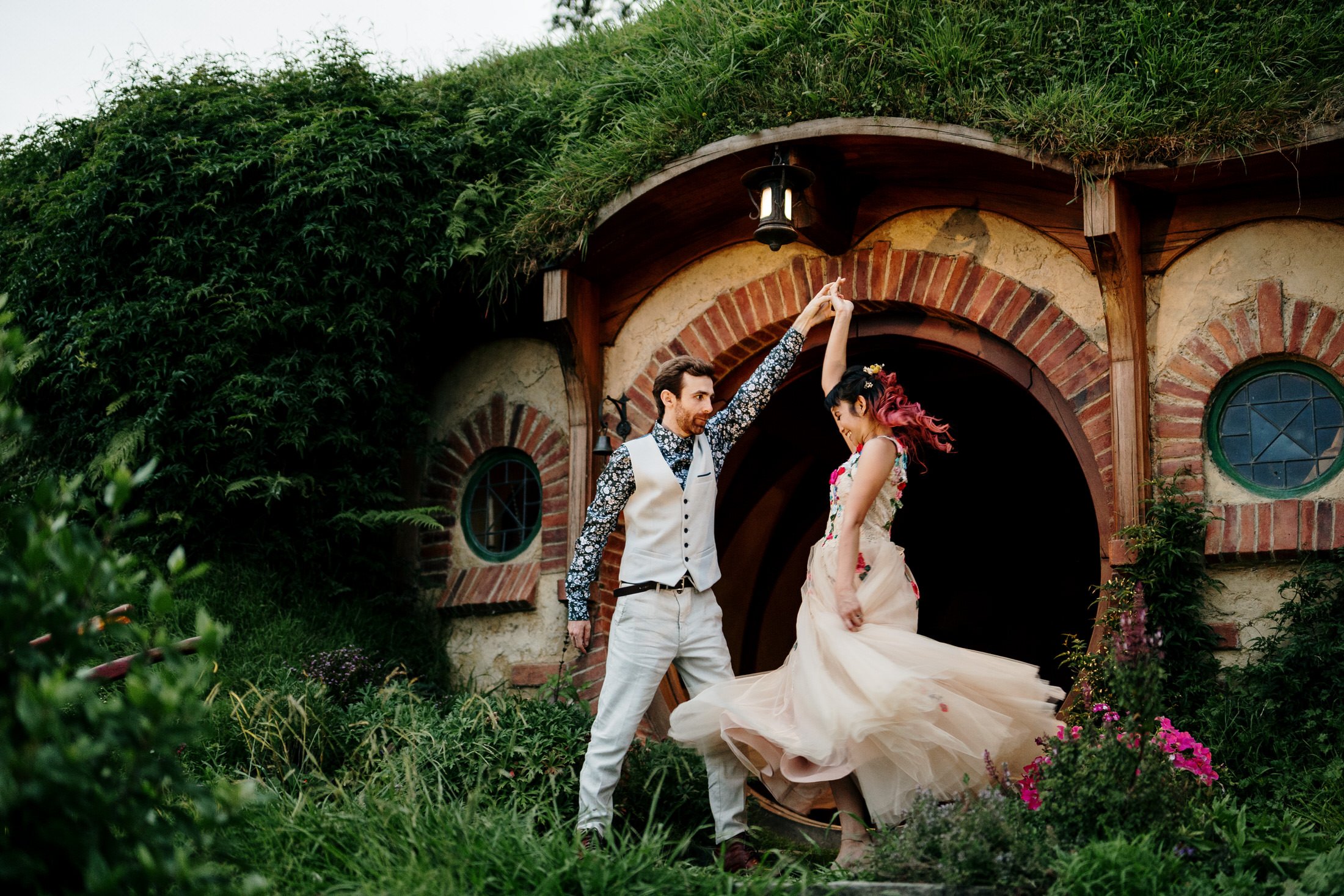 hobbiton-wedding-matamata-cambridge-venue-auckland-photographer-videographer-lord-of-the-rings-house-with-no-nails-dog-weddings (79).JPG