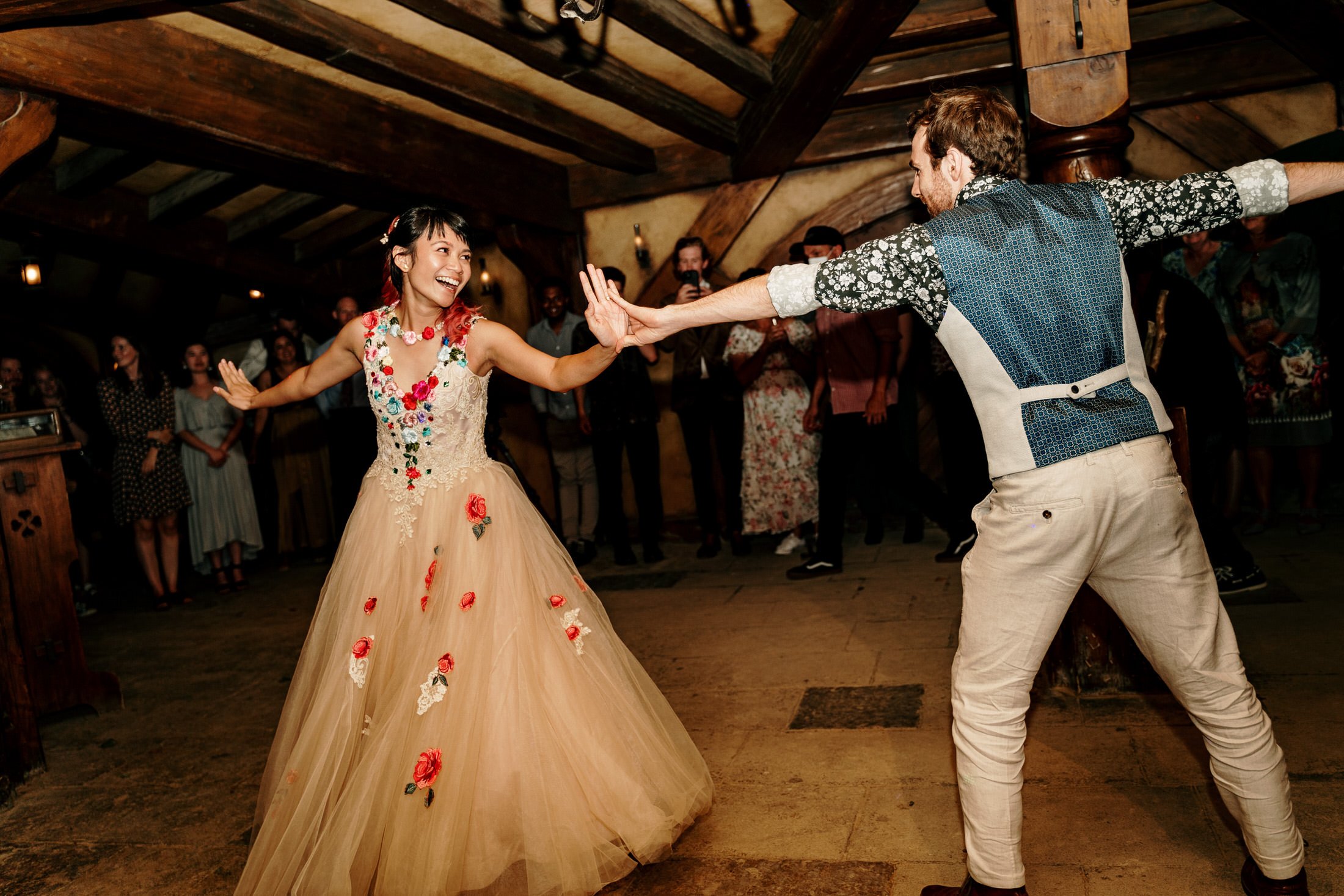 hobbiton-wedding-matamata-cambridge-venue-auckland-photographer-videographer-lord-of-the-rings-house-with-no-nails-dog-weddings (100).JPG