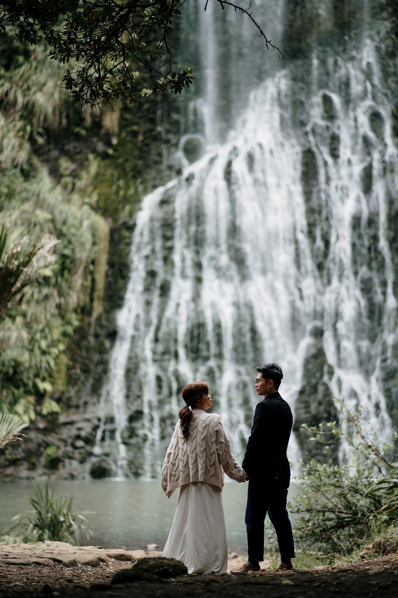 auckland-wedding-photographer-videographer-story-by-koo-koo's-jewelry-dear-white-productions-pre-wedding-engagement-photo-kare-karekare-falls-waterfall-beach-west-piha-muriwai-rain-night (6).JPG