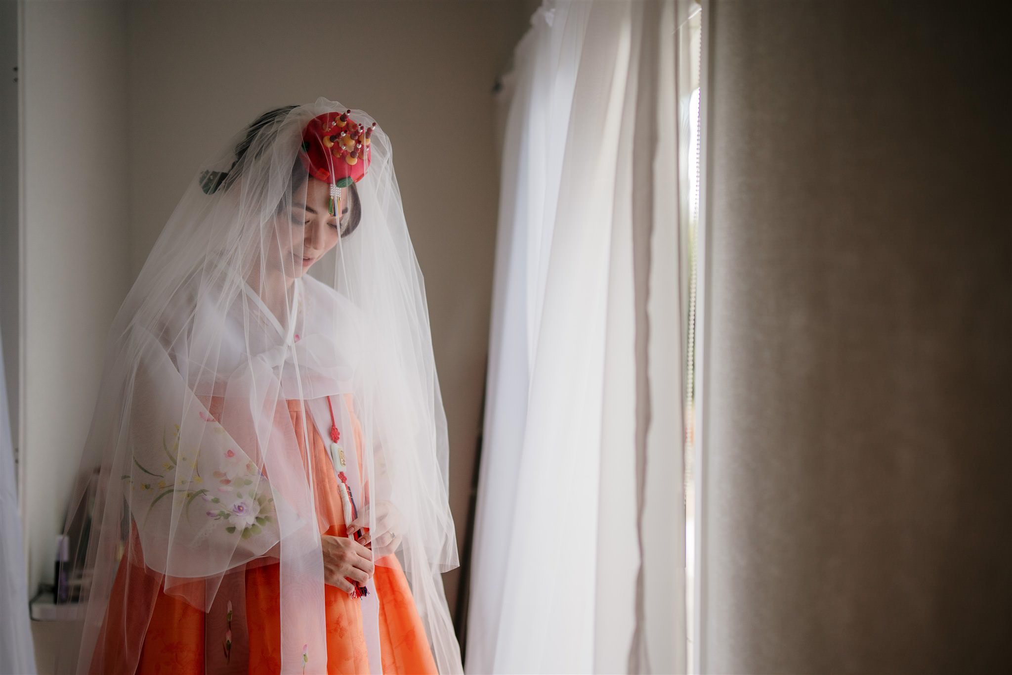 home-backyard-wedding-diy-best-kiwi-traditional-korean-hanbok-wedding-gown-Choson-ot-auckland-wedding-photographer-videography-dear-white-productions (16).jpg