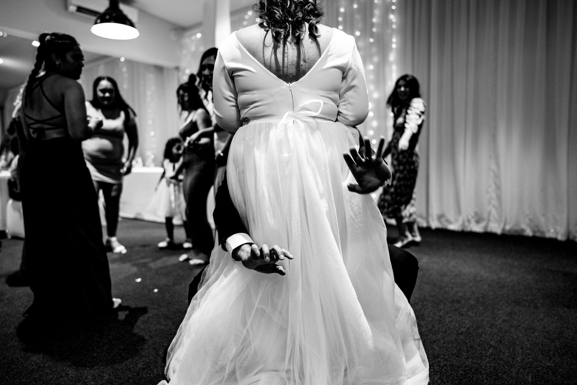 LaValla Estate Wedding | Auckland Wedding Photographer | Top Wedding Venue | best South Auckland venue | top videographer | dear white productions | Auckland photography | First Dance