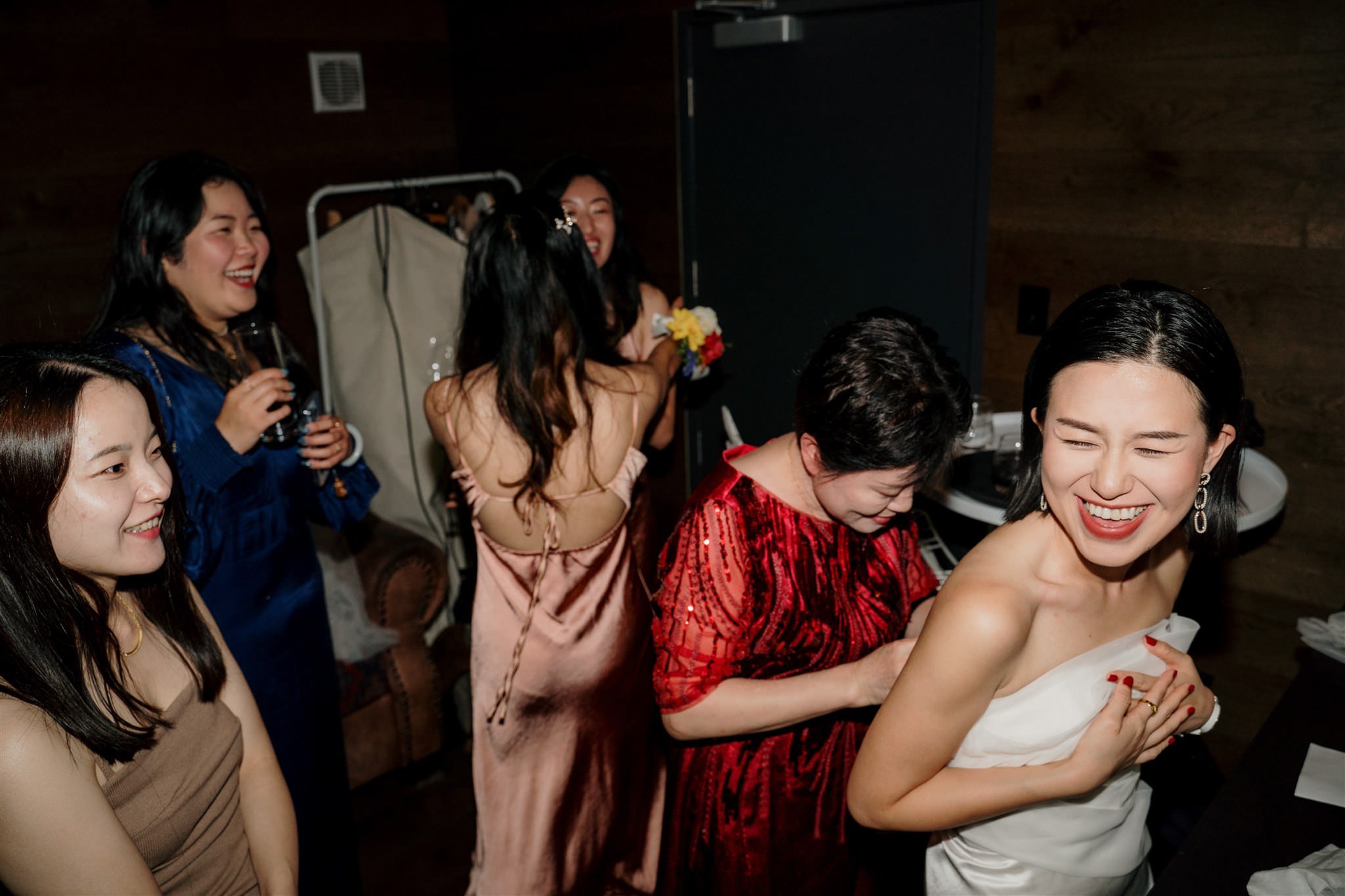 glasshouse-morningside-urban-best-auckland-wedding-venue-central-indoor-photographer-videographer-dear-white-productions-top-industrial-chinese-ceremony-tradition (54).jpg