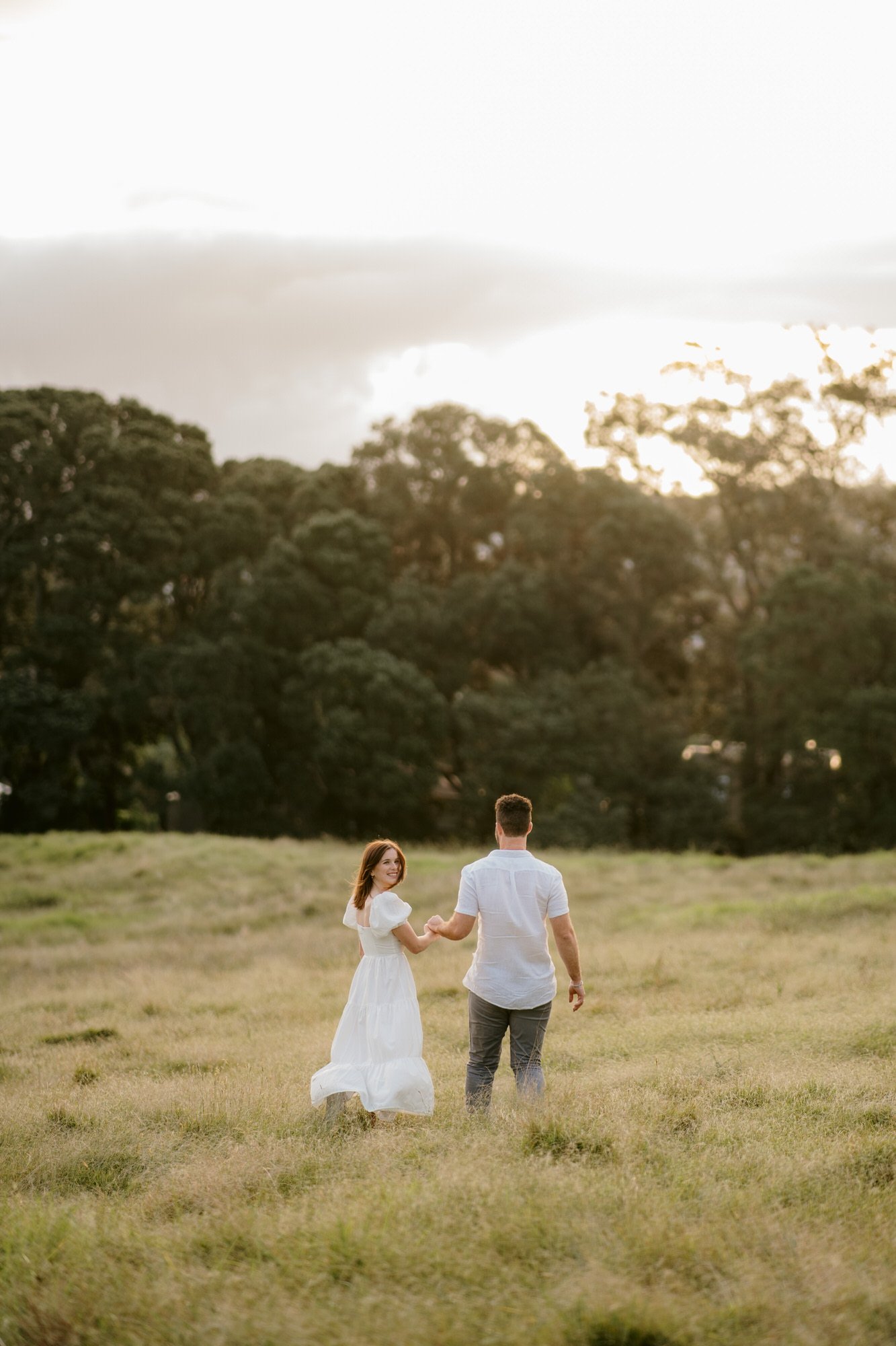 engagement-cornwall-park-best-auckland-venue-top-photography-photographer-videographer-dear-white-productions-sunset-sorrento-in-the-park-auckland-central 