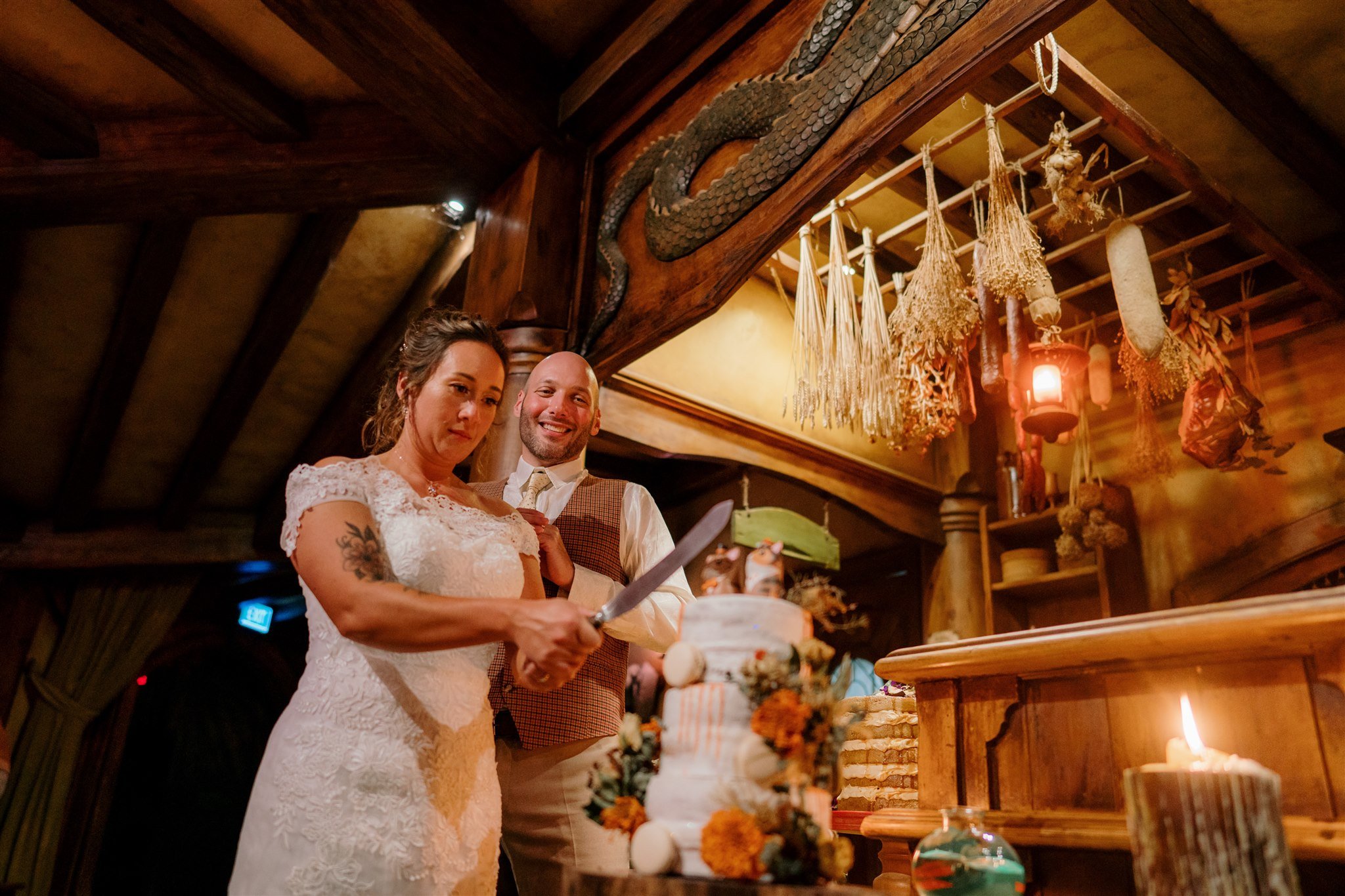 Matamata wedding venue | Hobbiton Tour | Auckland Wedding Videographer| Best Photographer| Top Videography | Wedding Reception Photography | The Green Dragon Inn | Dear White Productions