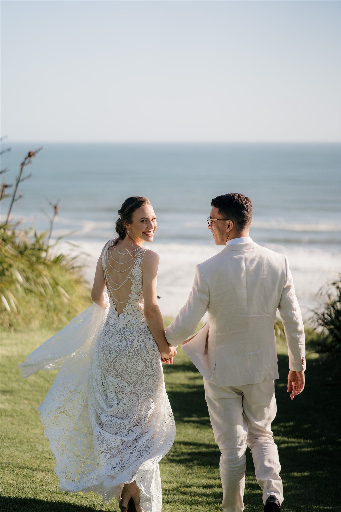 castaways-NZ-new-zealand-auckland-wedding-photographer-photography-videography-film-dear-white-productions-best-venue-waiuku-engagement-elopement-style-beach-intimate (233).jpg