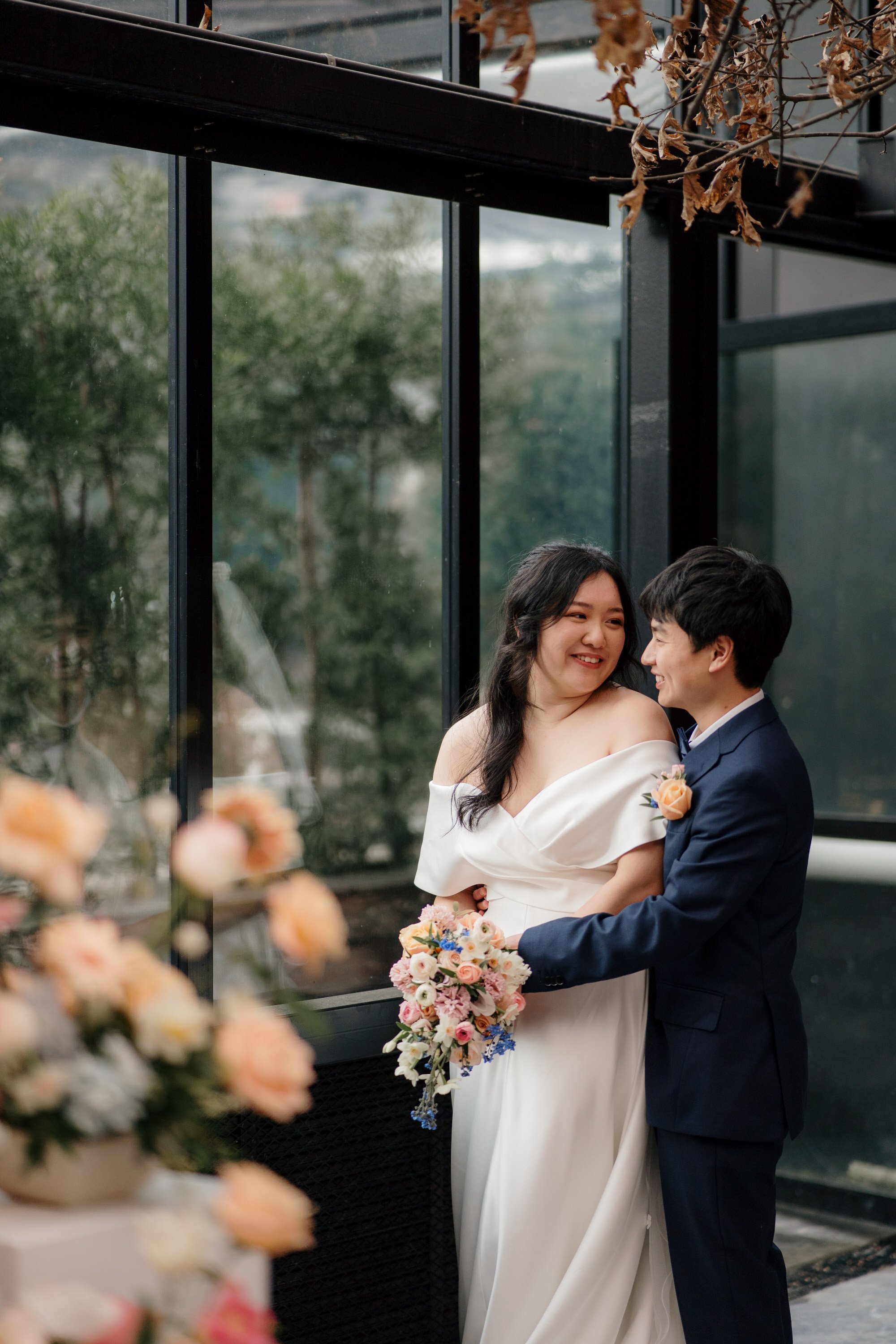 glasshouse-morningside-top-auckland-wedding-phtographer-2023-photography-videography-film-new-zealand-NZ-best-urban-venue-traditional-chinese-ceremony-spring-colourful-pet-dog-dear-white-production (11).jpg