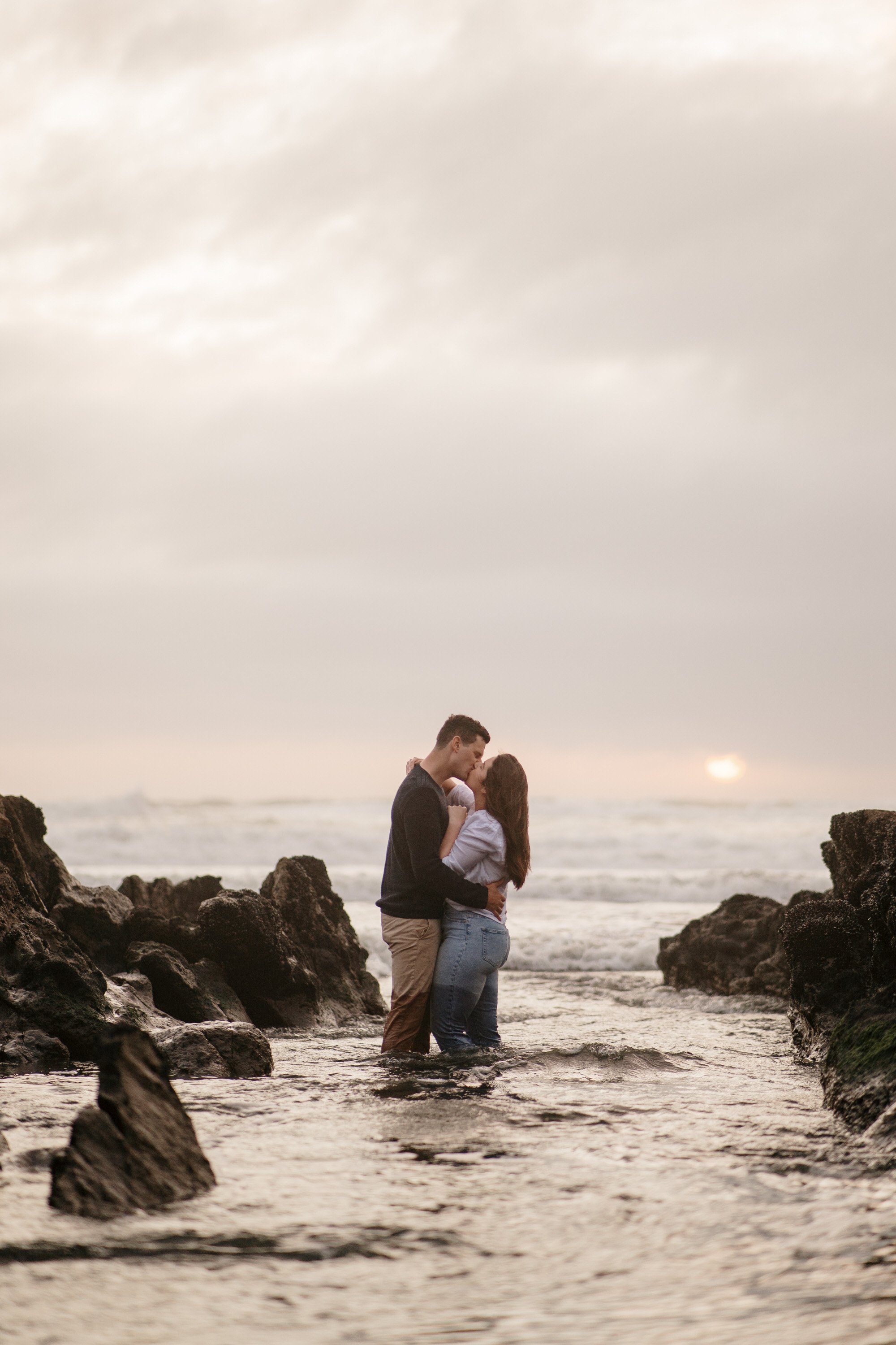 hamiltons-gap-west-coast-top-auckland-wedding-phtographer-NZ-best-photography-videography-film-new-zealand-NZ-top-beach-seaside-engagement-elopement-2023-bride-and-groom-dear-white-productions (25).jpg