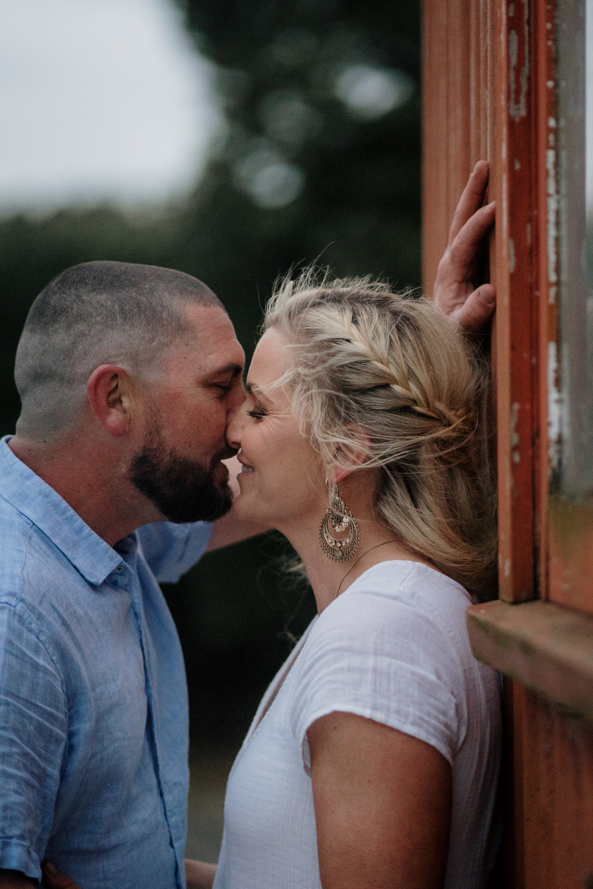 backyard-farm-elopment-pet-dogs-lifestyle-sunset-top-auckland-wedding-phtographer-NZ-best-photography-videography-film-new-zealand-NZ-top-engagement-2024-bride-groom-dear-white-productions (103).jpg