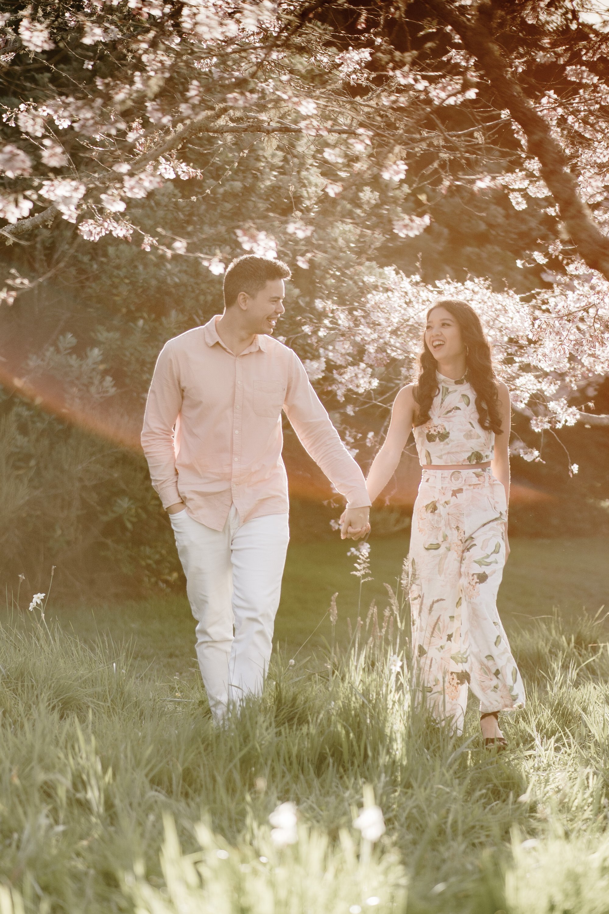 nate-and-thea-singers-duo-2023-top-auckland-wedding-phtographer-photography-videography-film-new-zealand-NZ-best-band-cherry-blossom-botanical-garden-engagement-elopement-dear-white-productions (68).jpg