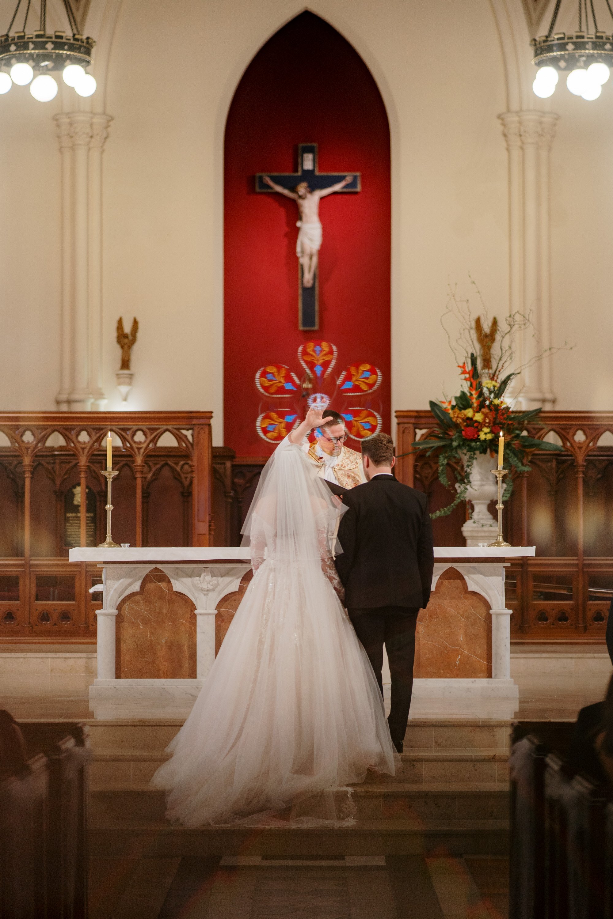 mantells-mt-eden-st-patricks-cathedral-alberton-house-top-auckland-wedding-phtographer-2023-photography-videography-film-new-zealand-NZ-best-urban-venue-catholic-ceremony-dear-white-productions (211).jpg