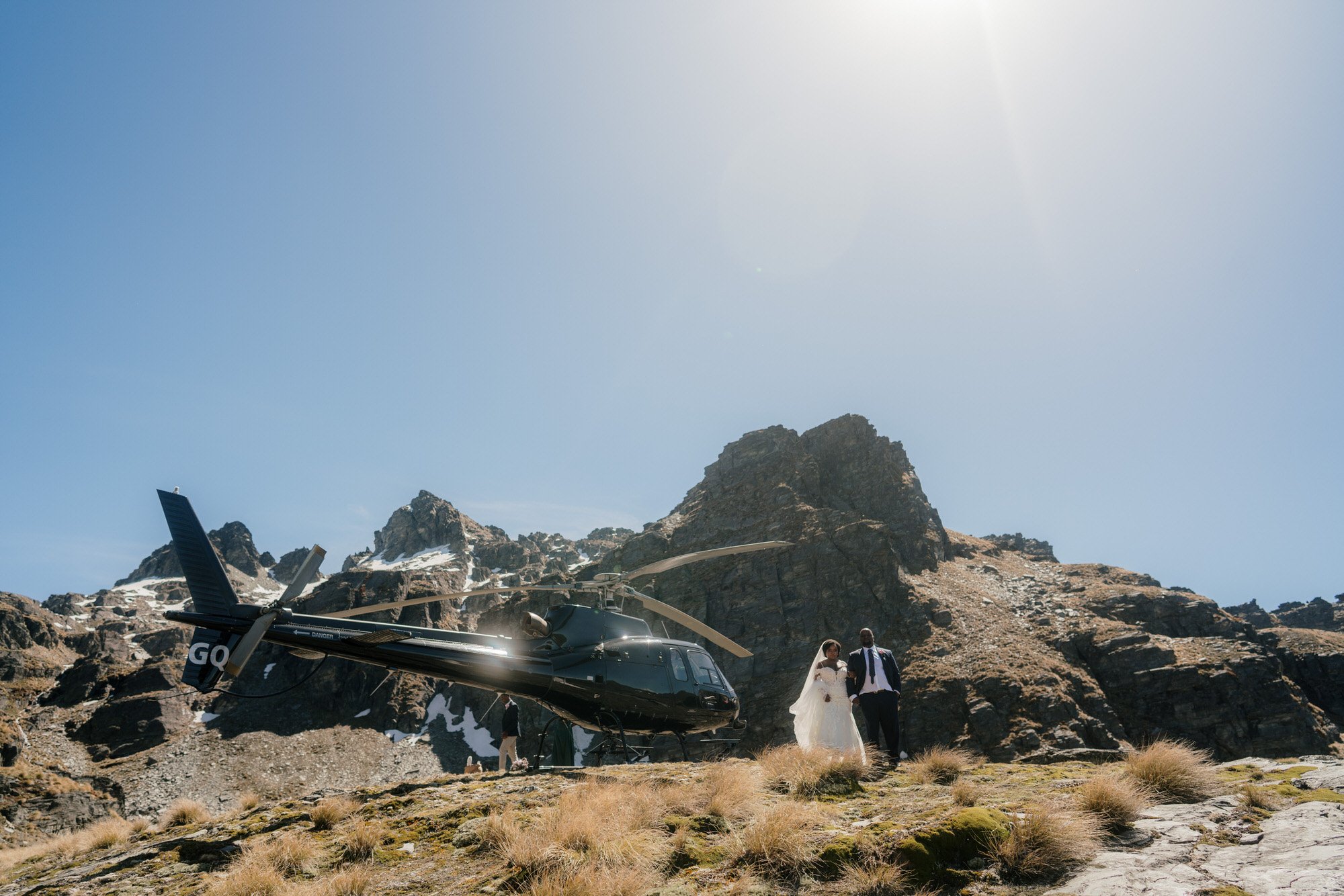 stoneridge-estate-queenstown-top-auckland-wedding-phtographer-2024-luxury-photography-videography-film-new-zealand-NZ-best-vineyard-venue-african-ceremony-heli-helicopter-elopment-dear-white-productions (459).jpg