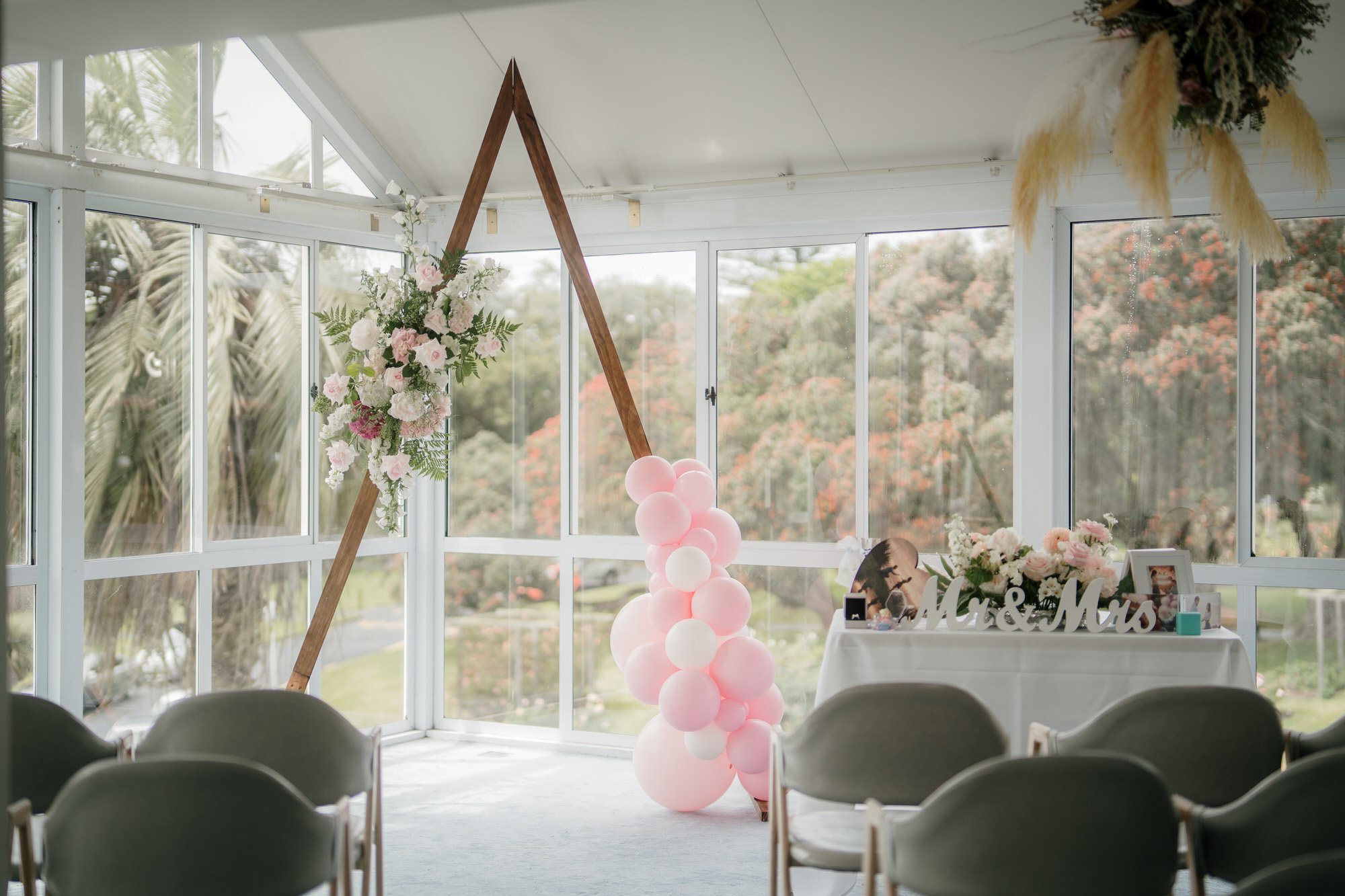 luxerose-cafe-elopment-top-auckland-wedding-phtographer-2024-luxury-photography-videography-film-new-zealand-NZ-best-parnell-rose-garden-venue-intimate-beach-seaside-rainy-day-dear-white-productions (1).jpg