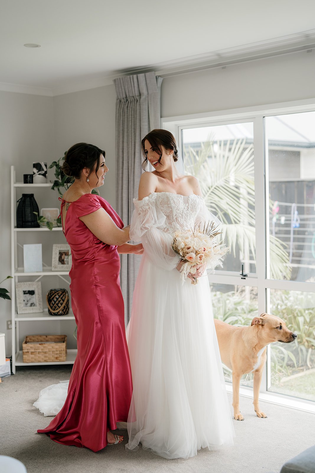kauri-bay-boomrock-clevedon-top-auckland-wedding-phtographer-photography-videography-film-new-zealand-NZ-best-farm-venue-intimate-winter-hill-dear-white-productions (80).jpg
