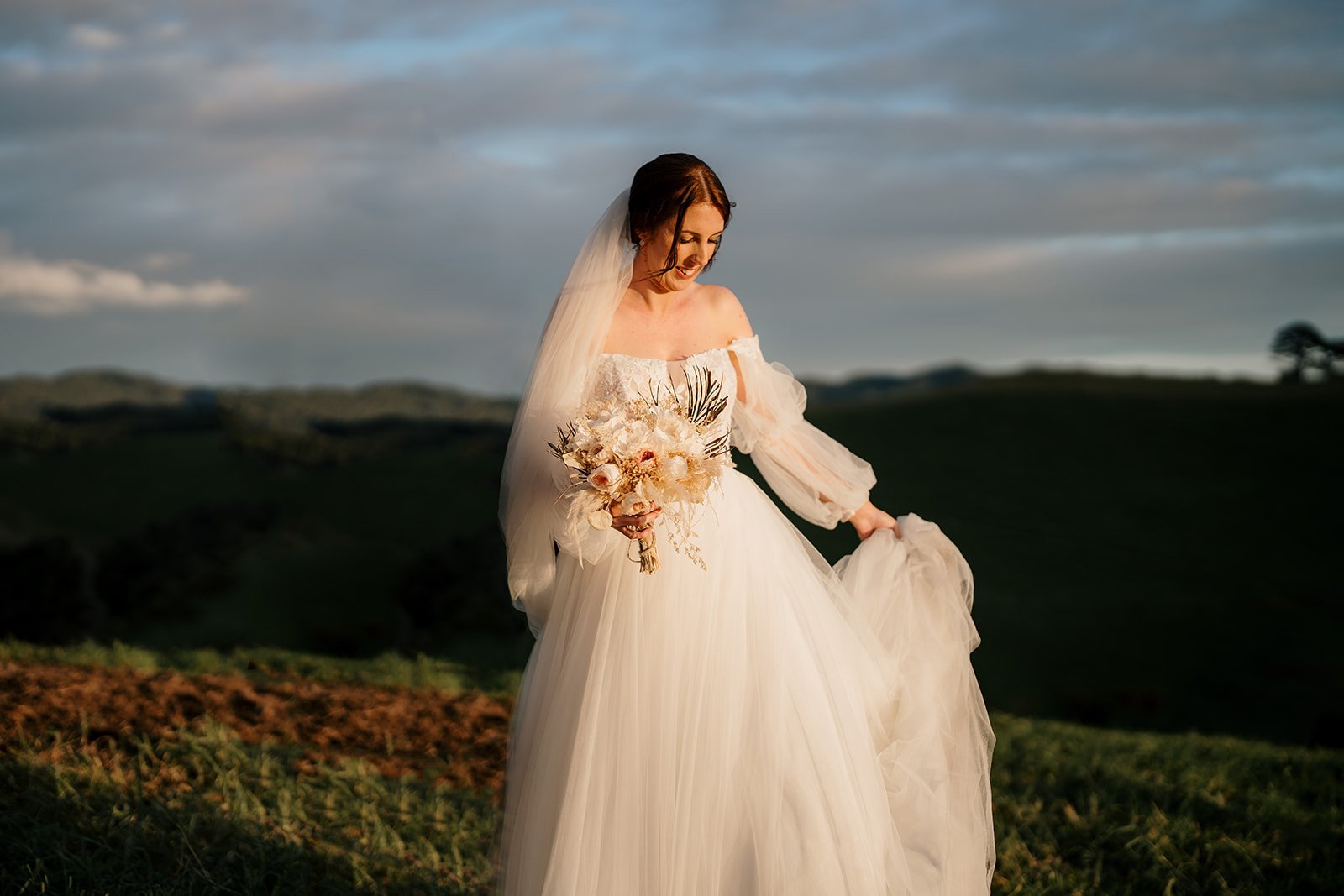 kauri-bay-boomrock-clevedon-top-auckland-wedding-phtographer-photography-videography-film-new-zealand-NZ-best-farm-venue-intimate-winter-hill-dear-white-productions (477).jpg