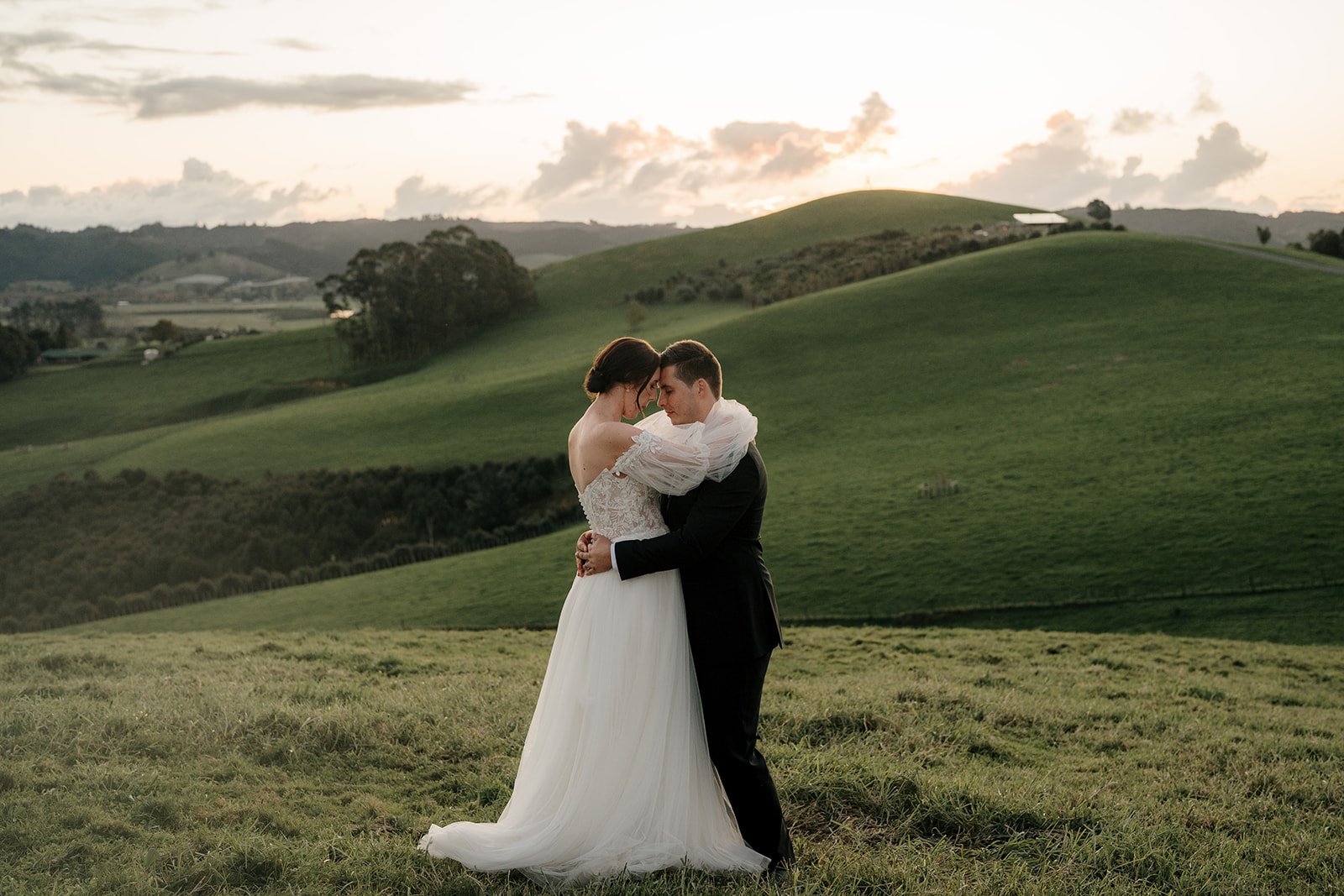 kauri-bay-boomrock-clevedon-top-auckland-wedding-phtographer-photography-videography-film-new-zealand-NZ-best-farm-venue-intimate-winter-hill-dear-white-productions (542).jpg