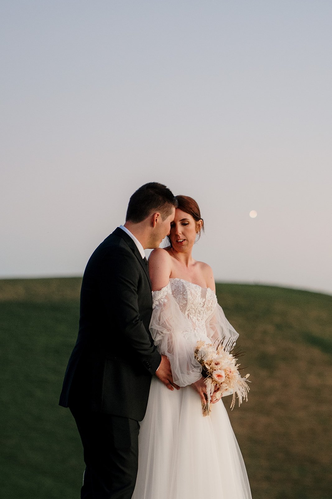 kauri-bay-boomrock-clevedon-top-auckland-wedding-phtographer-photography-videography-film-new-zealand-NZ-best-farm-venue-intimate-winter-hill-dear-white-productions (595).jpg