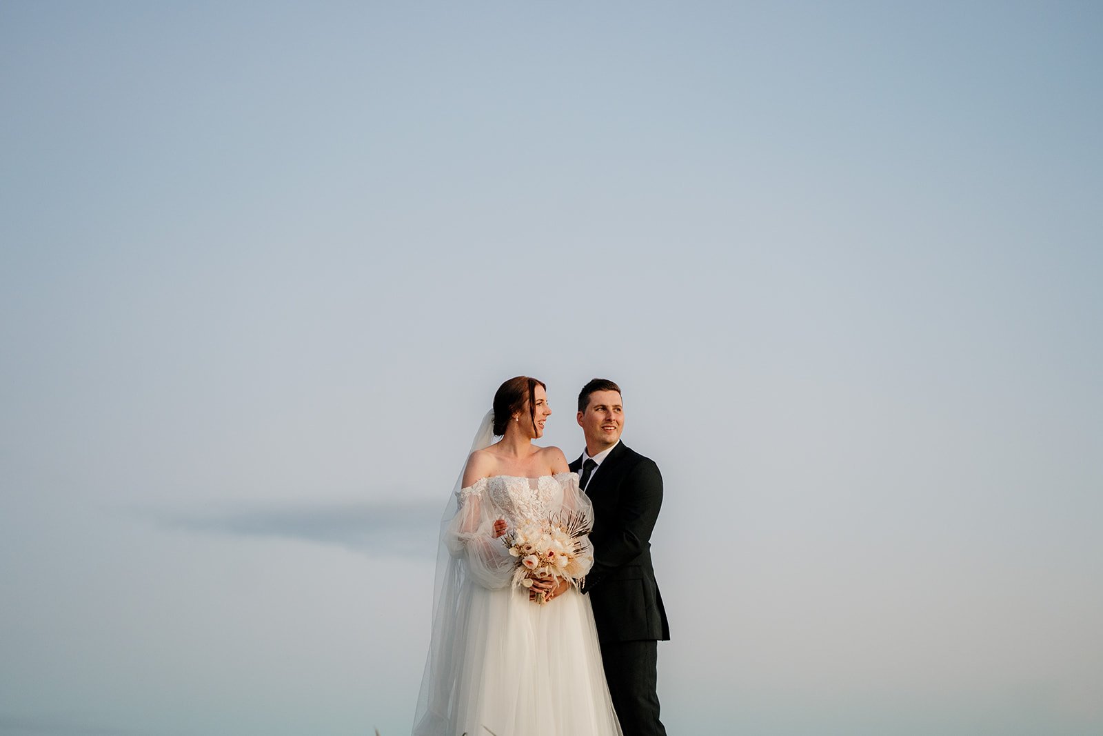kauri-bay-boomrock-clevedon-top-auckland-wedding-phtographer-photography-videography-film-new-zealand-NZ-best-farm-venue-intimate-winter-hill-dear-white-productions (597).jpg