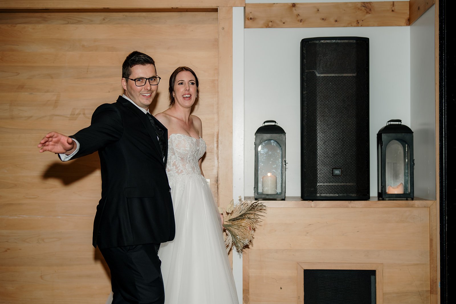 kauri-bay-boomrock-clevedon-top-auckland-wedding-phtographer-photography-videography-film-new-zealand-NZ-best-farm-venue-intimate-winter-hill-dear-white-productions (619).jpg