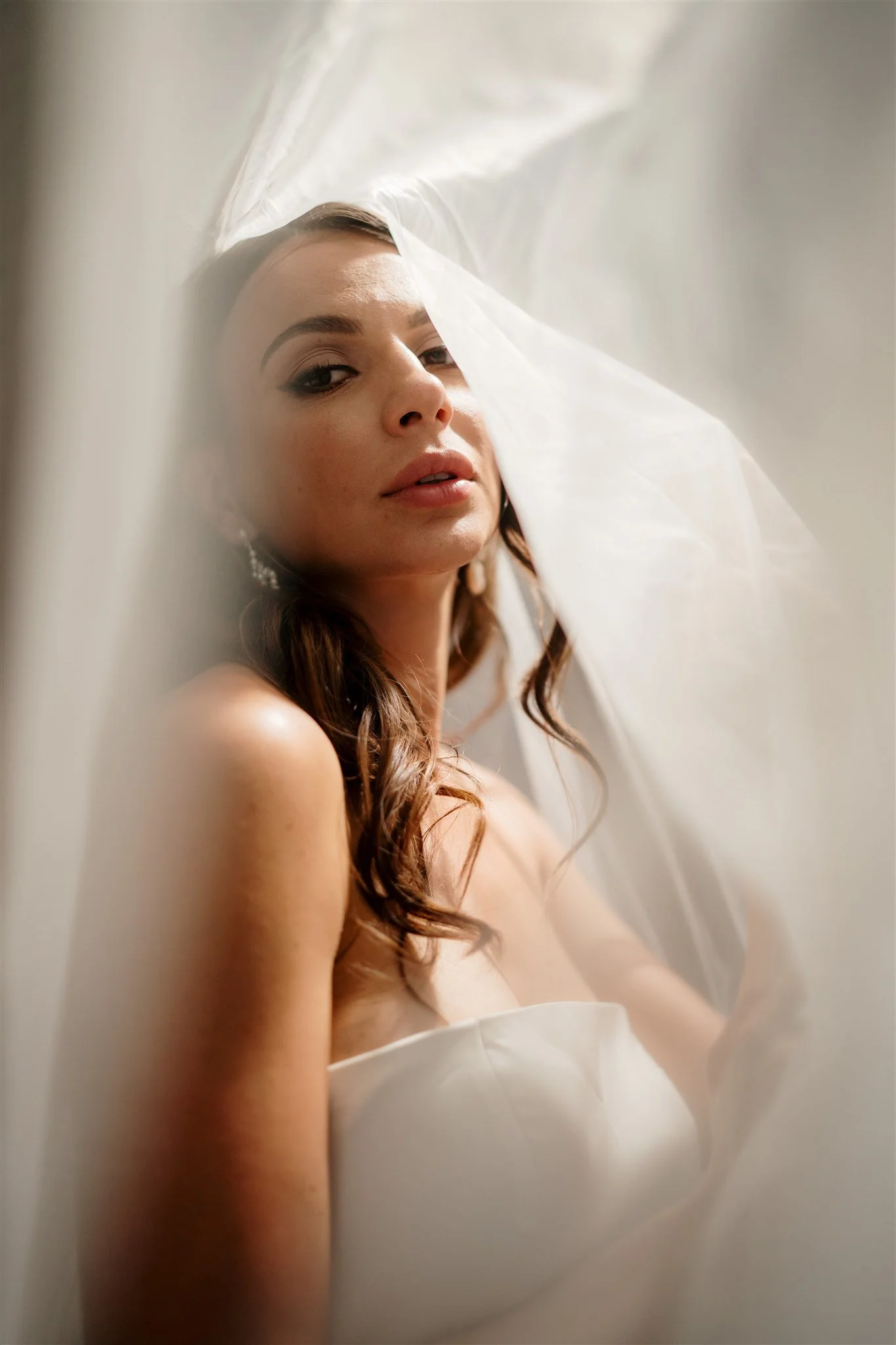 destination-turkey-style-shoot-wedding-cappadocia-dear-white-productions-cave-candle-restaurant-hello-bride-moniq-taskonaklar-elopement (19).jpg