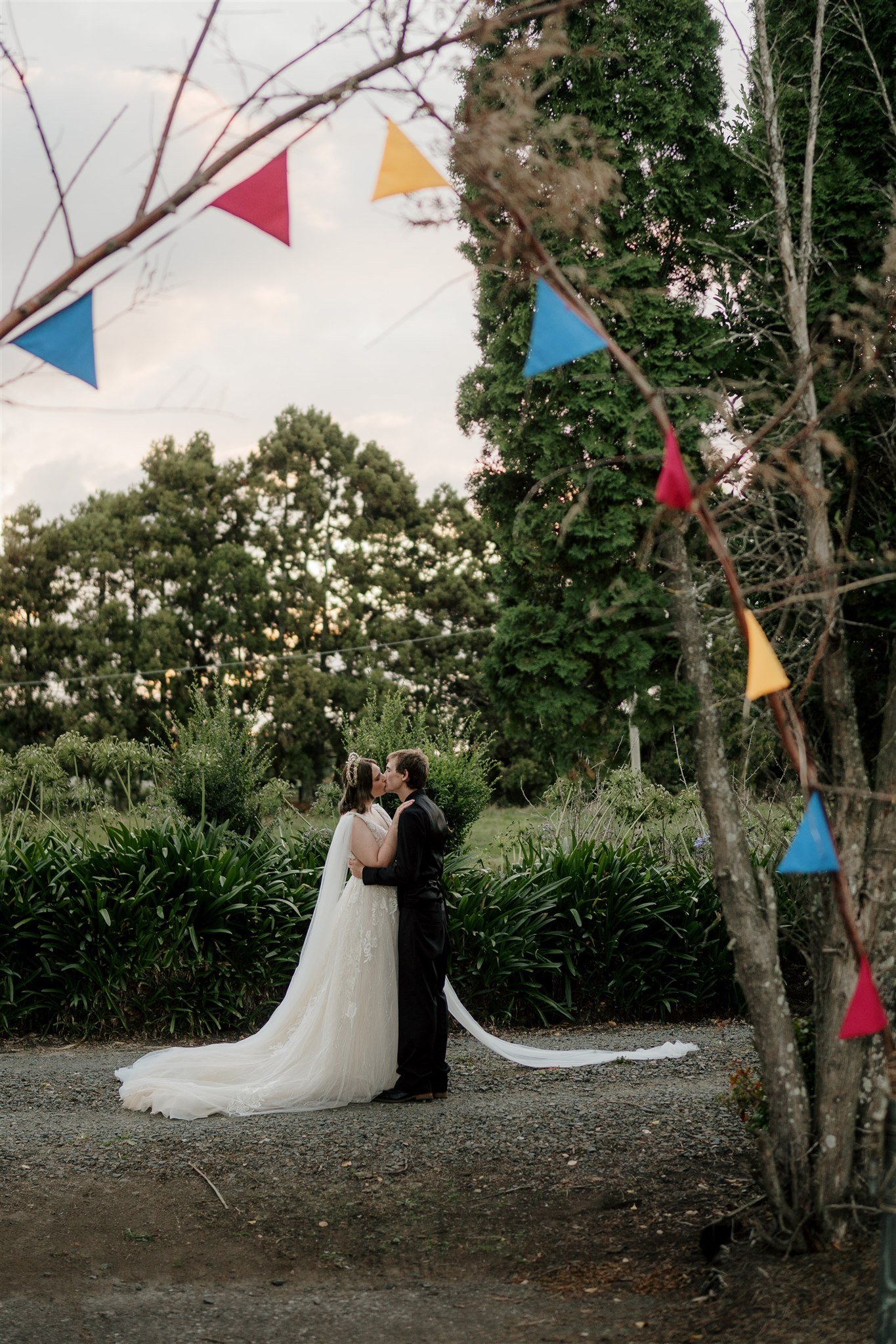 back-yard-wedding-diy-medieval-dear-white-photography-videography-auckland-wedding-best (65).jpg