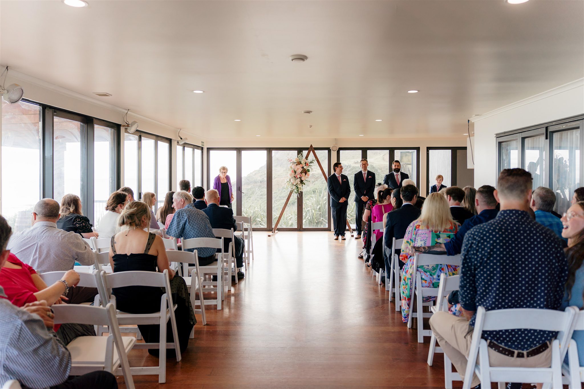 castaways-resort-luxury-seaside-wedding-top-best-luxury-auckland-venue-beach-dear-white-photographer-videography (16).jpg
