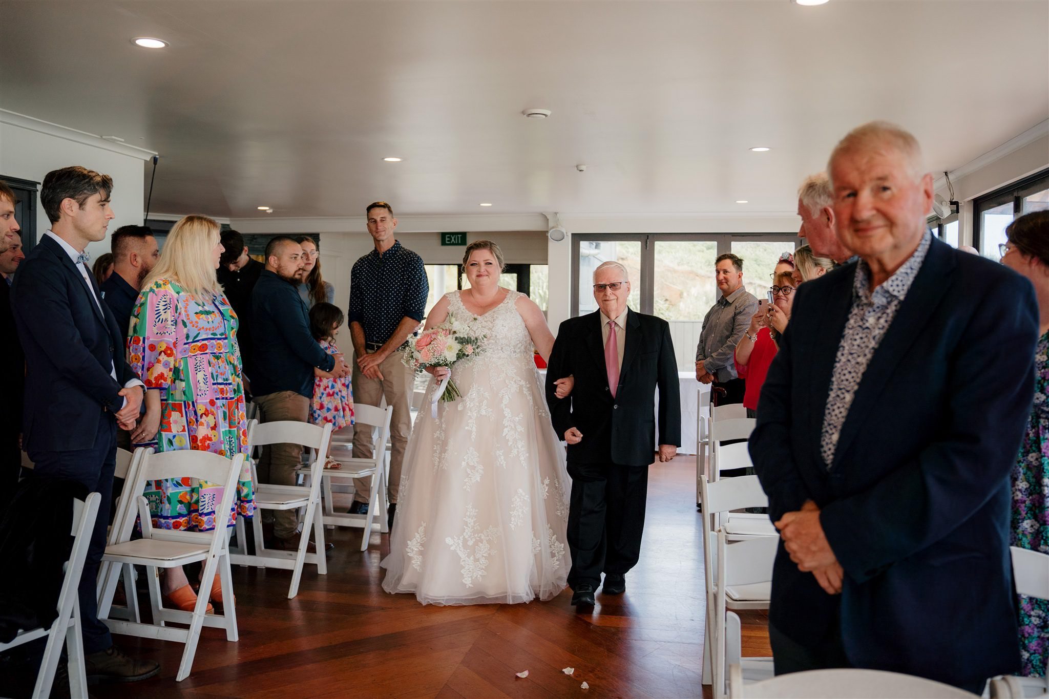 castaways-resort-luxury-seaside-wedding-top-best-luxury-auckland-venue-beach-dear-white-photographer-videography (24).jpg