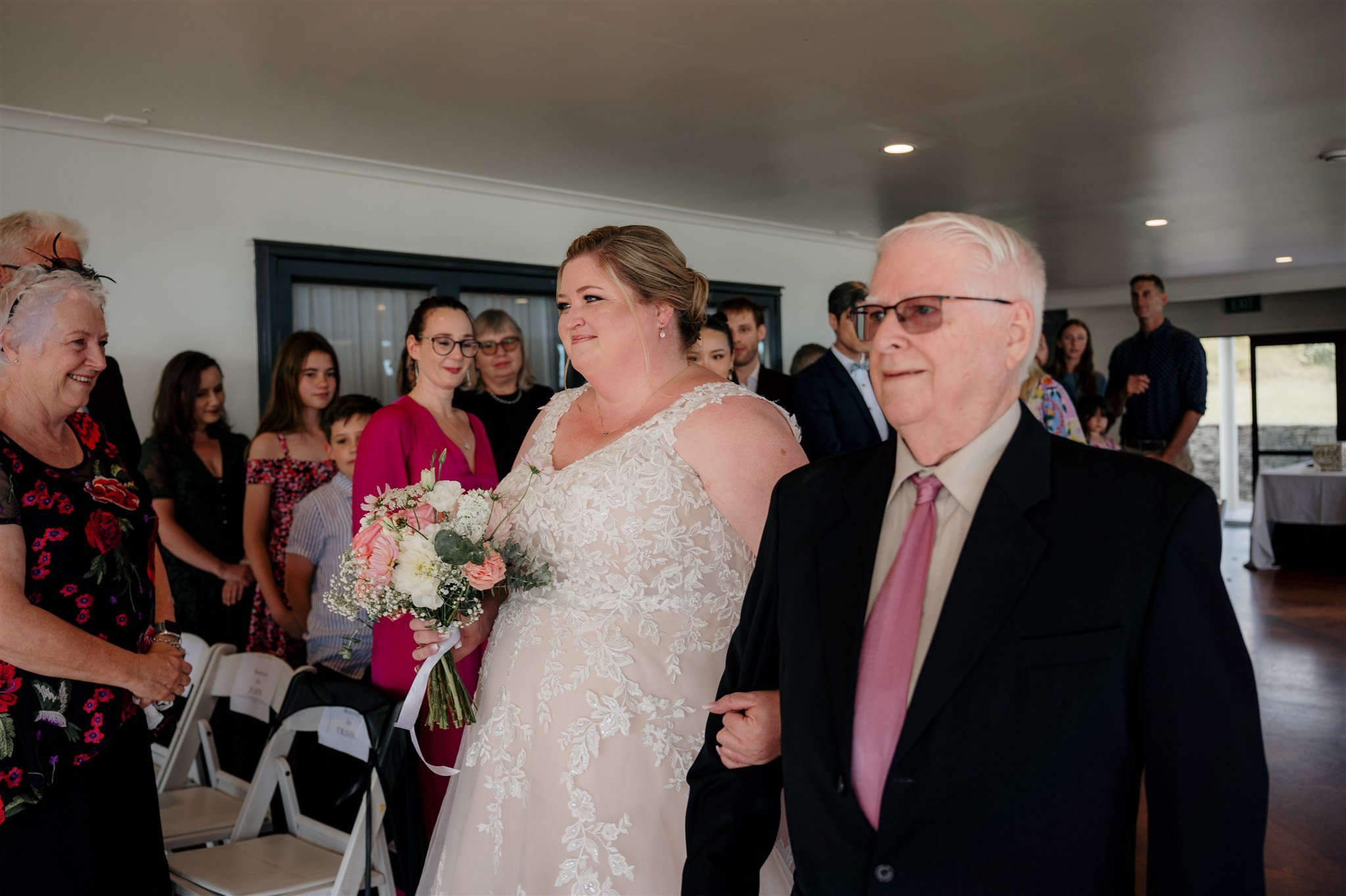 castaways-resort-luxury-seaside-wedding-top-best-luxury-auckland-venue-beach-dear-white-photographer-videography (25).jpg