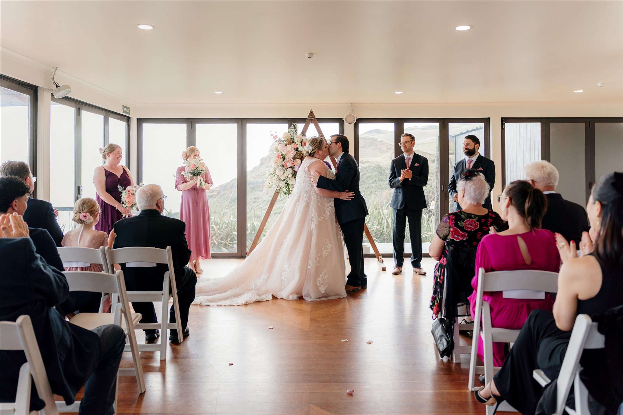 castaways-resort-luxury-seaside-wedding-top-best-luxury-auckland-venue-beach-dear-white-photographer-videography (35).jpg