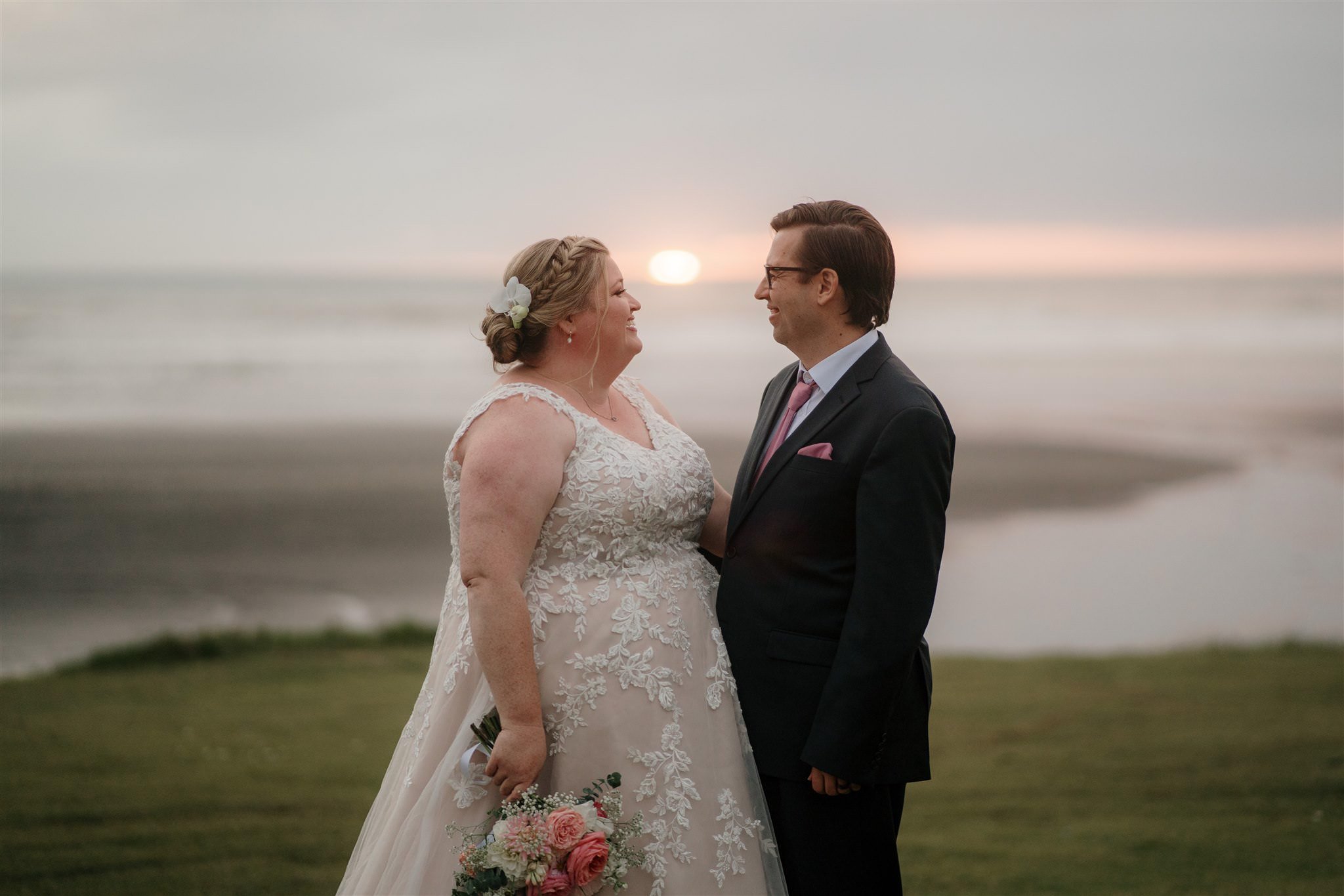 castaways-resort-luxury-seaside-wedding-top-best-luxury-auckland-venue-beach-dear-white-photographer-videography (81).jpg