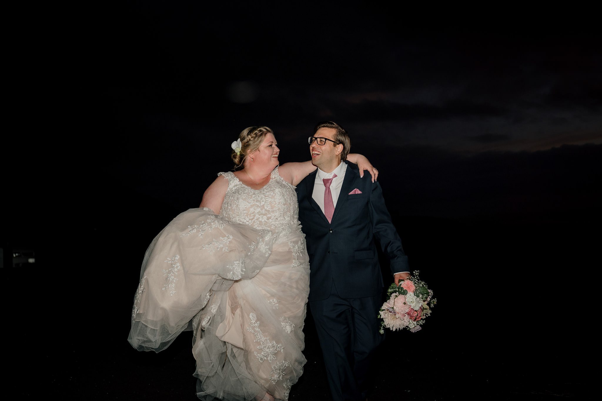 castaways-resort-luxury-seaside-wedding-top-best-luxury-auckland-venue-beach-dear-white-photographer-videography (94).jpg