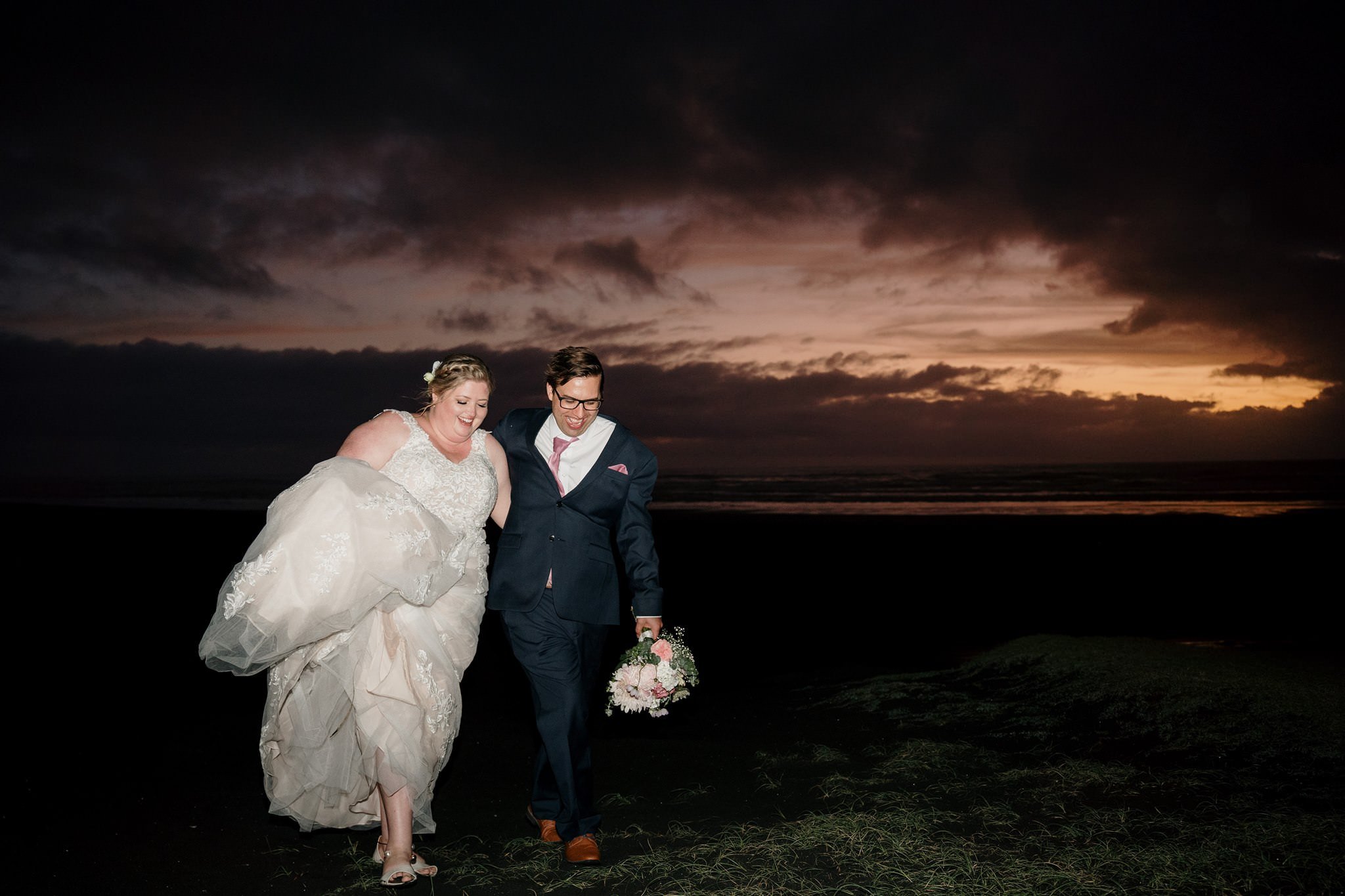 castaways-resort-luxury-seaside-wedding-top-best-luxury-auckland-venue-beach-dear-white-photographer-videography (96).jpg