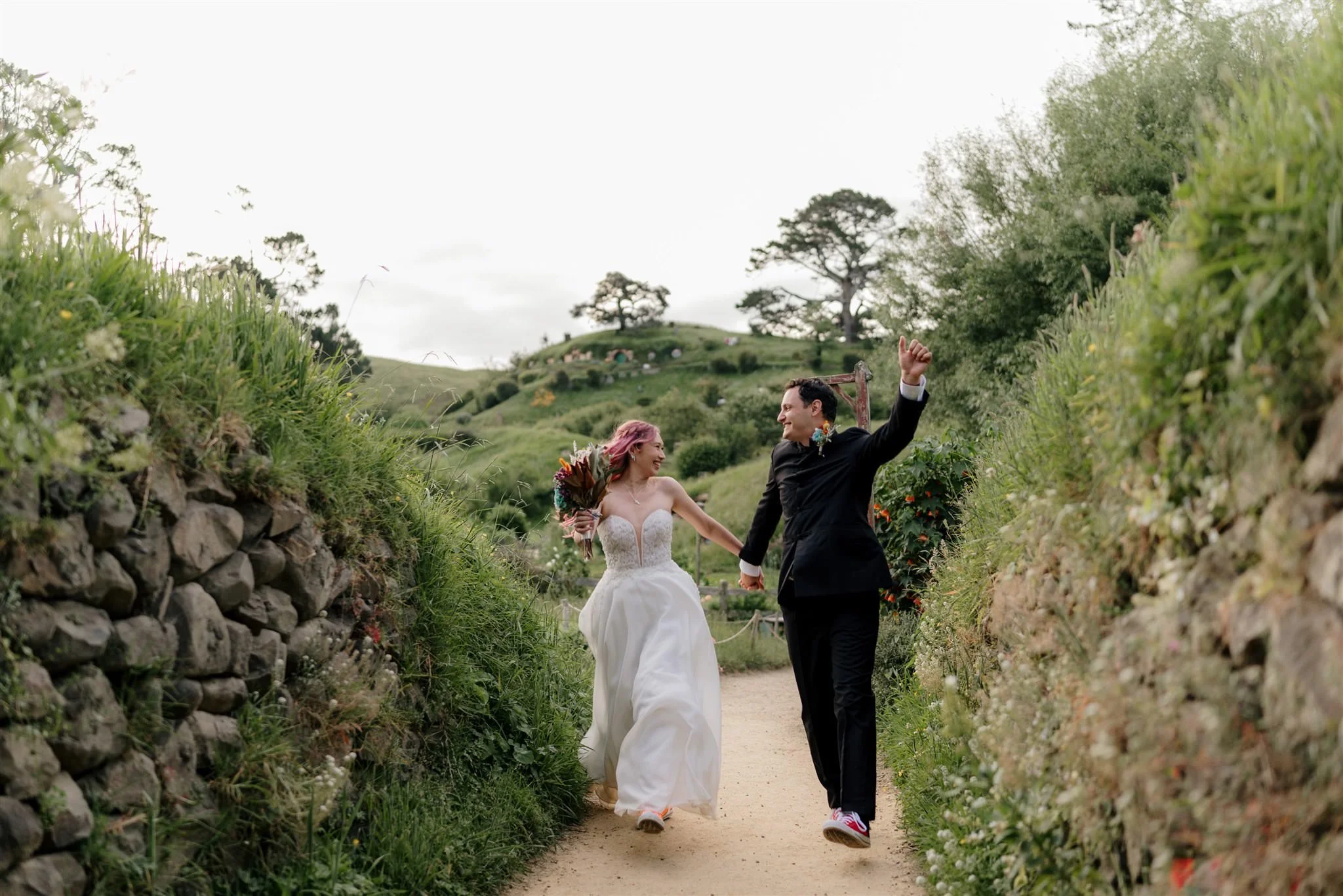 hobbiton-shire-lord-ring-wedding-unique-colorful-new-zealand-hobbit-auckland-dear-white-photographer-videography-venue-destination-australia (93).jpg