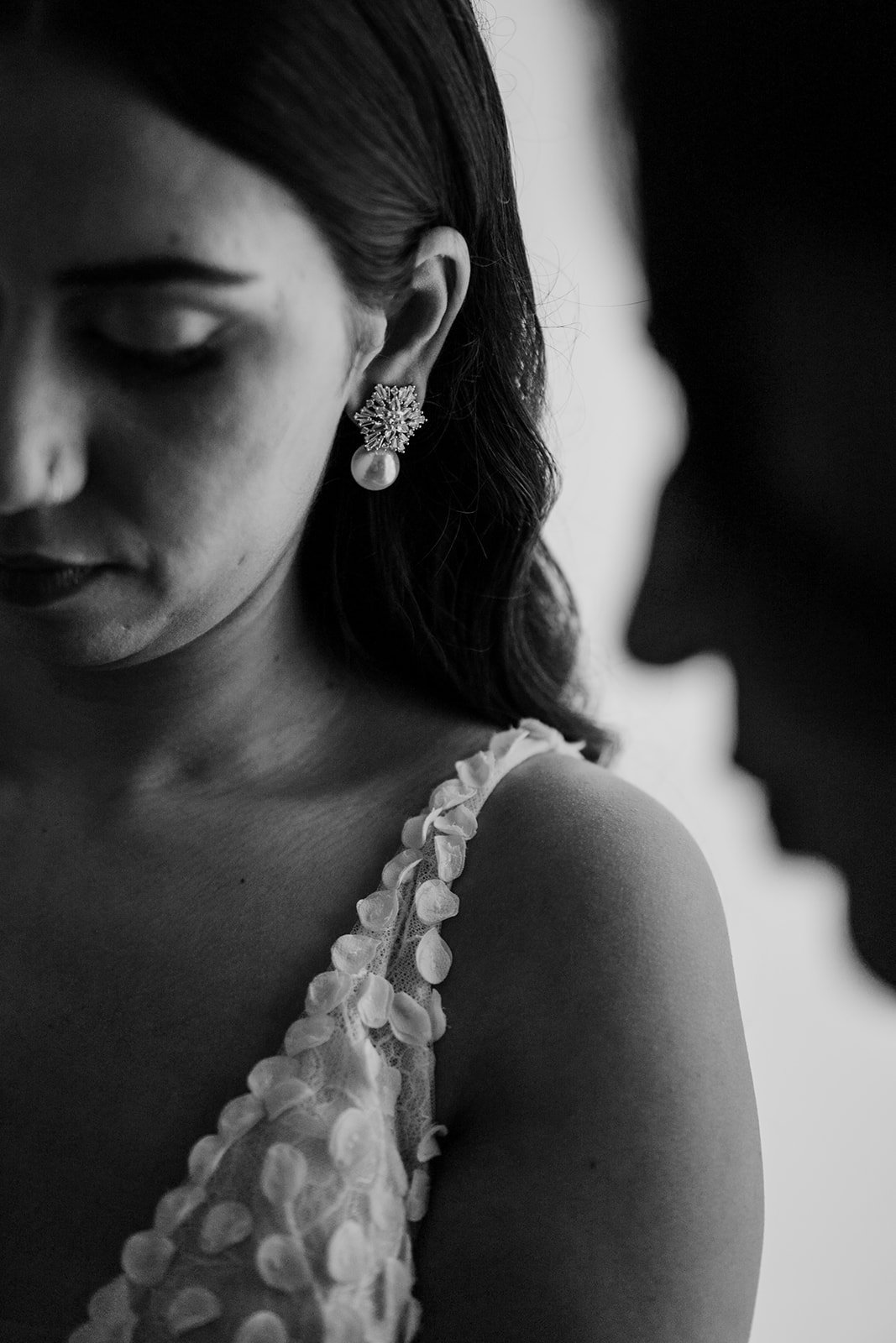 auckland-top-wedding-venue-markovina-vineyard-estate-best-kumeu-dear-white-photographer-videography-indian-luxury-bride-trend (18).jpg