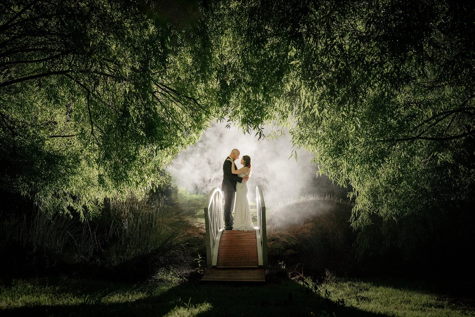 abel-estate-vineyard-venue-auckland-wedding-photographer-videographer-dear-white-productions-kumeu (5).jpg