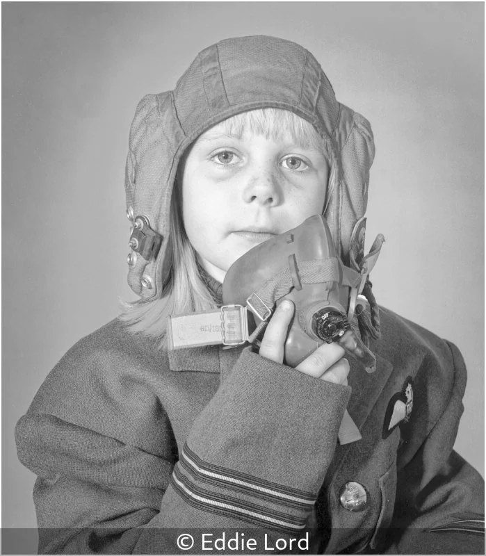 Advanced_Eddie Lord_Dressing up_9.5.jpg