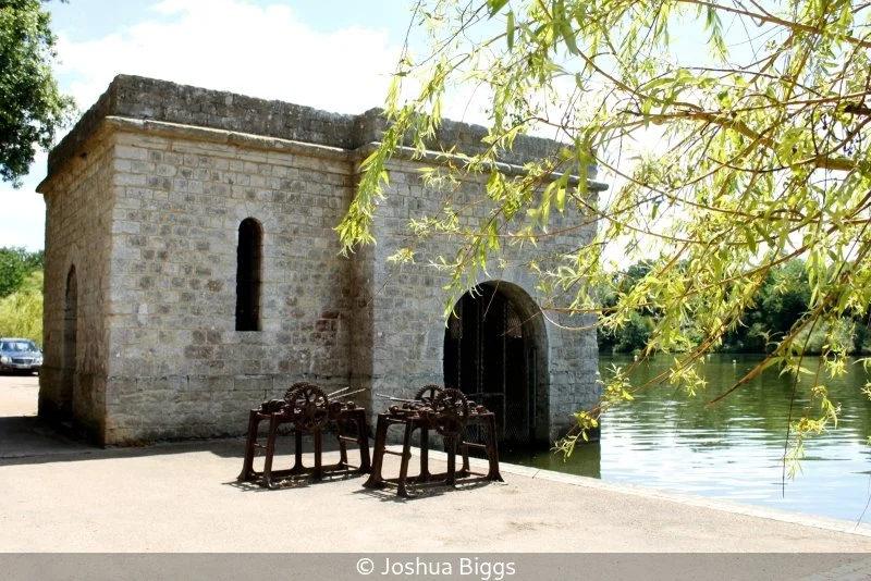 Club_Joshua Biggs_002_7.jpg