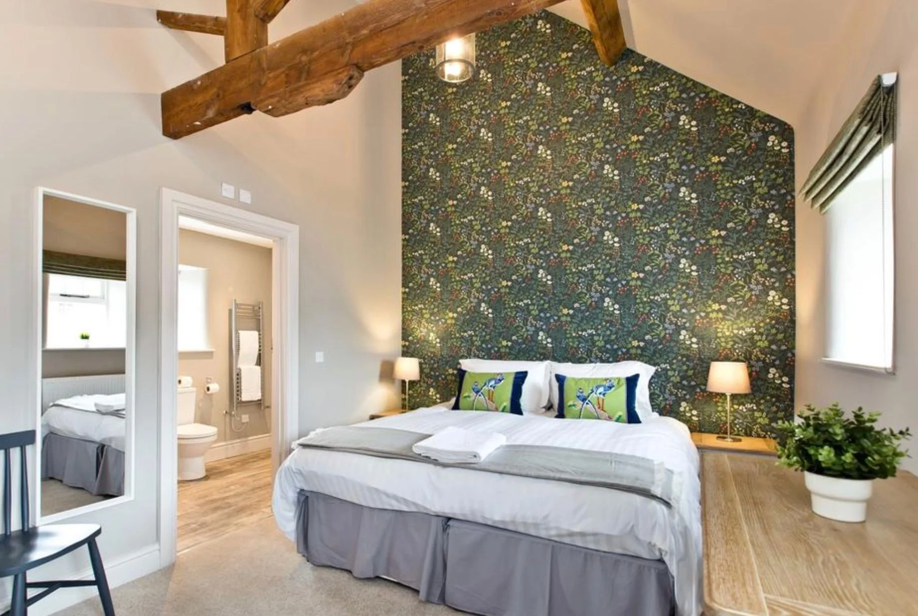 WhatsApp Image 2025-09-19 at 10.13.17 (4).jpeg