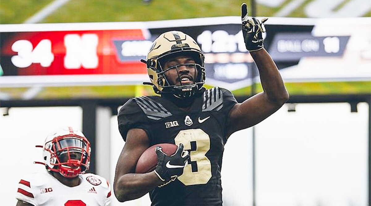 YouTube Video of the Day: An absolutely insane catch by Purdue WR David Bell