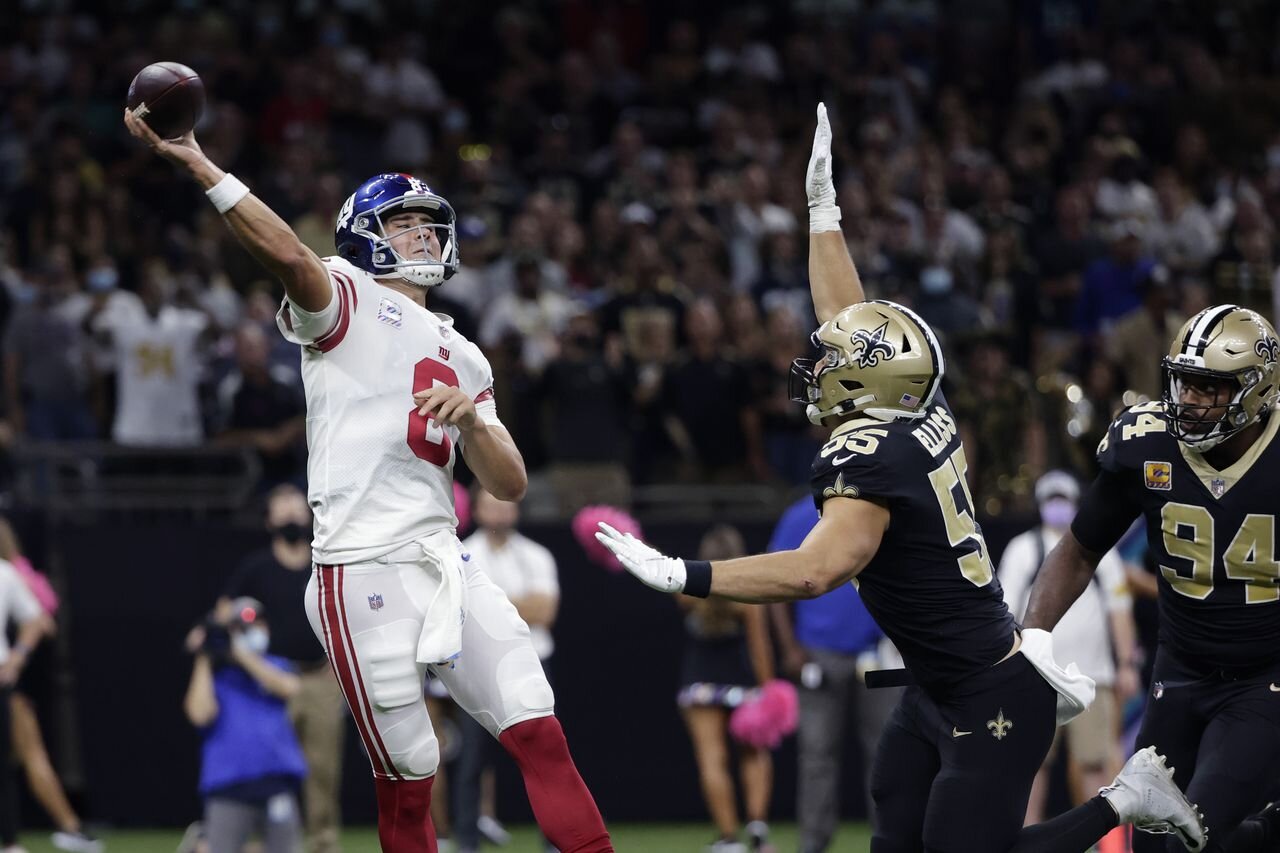 Giants’ Daniel Jones continues to prove his critics dead wrong (Dan Benton, Yahoo Sports)