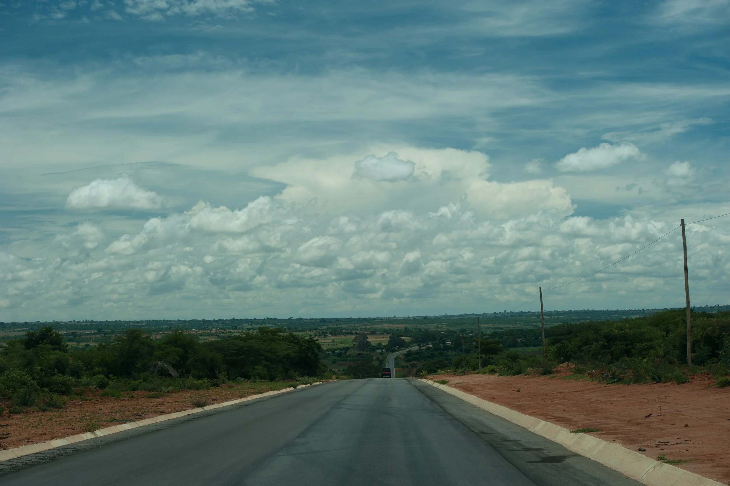 A planície no caminho para o Lubango.