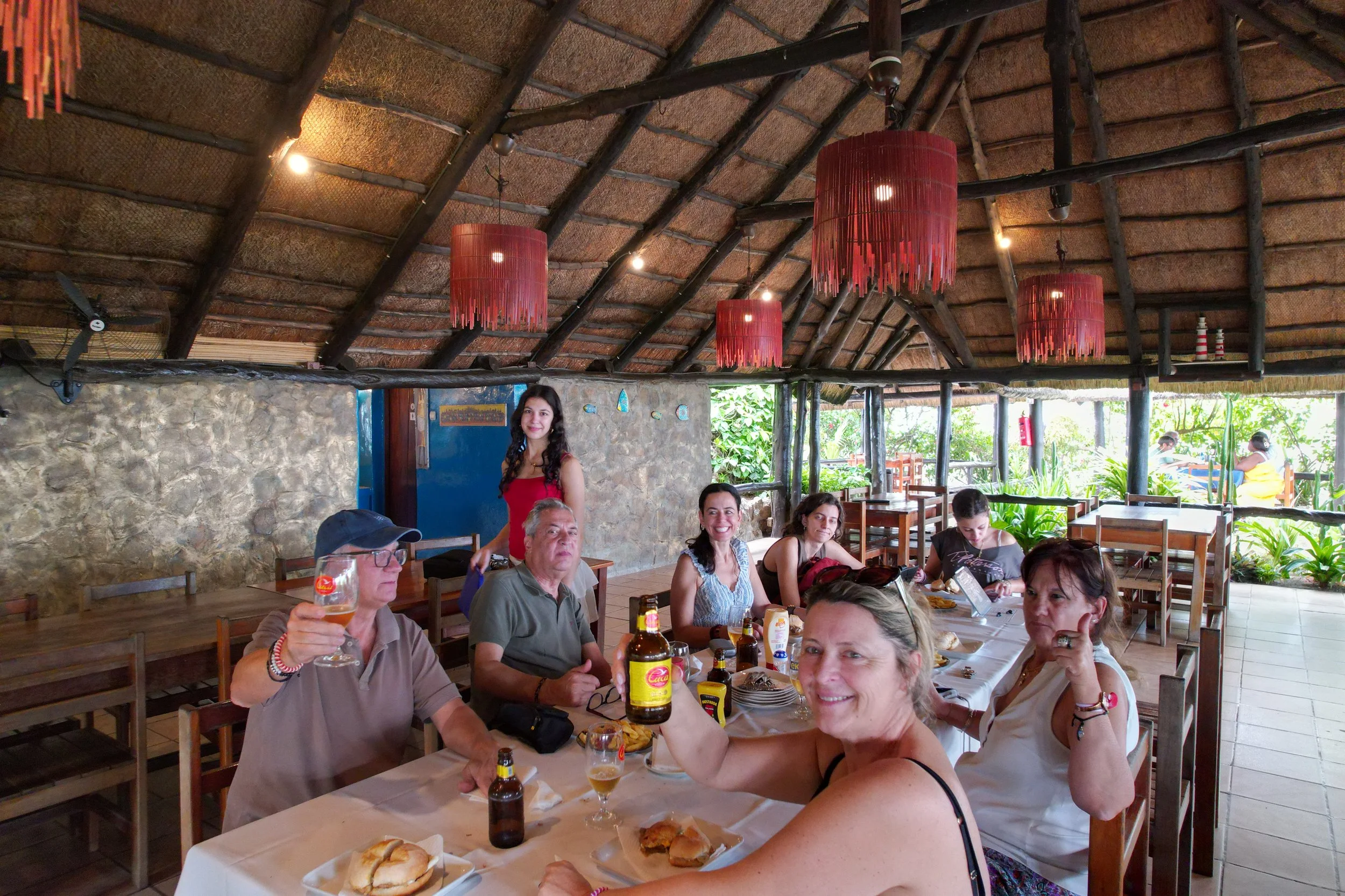O almoço, em Porto Amboim. Muito agradável!