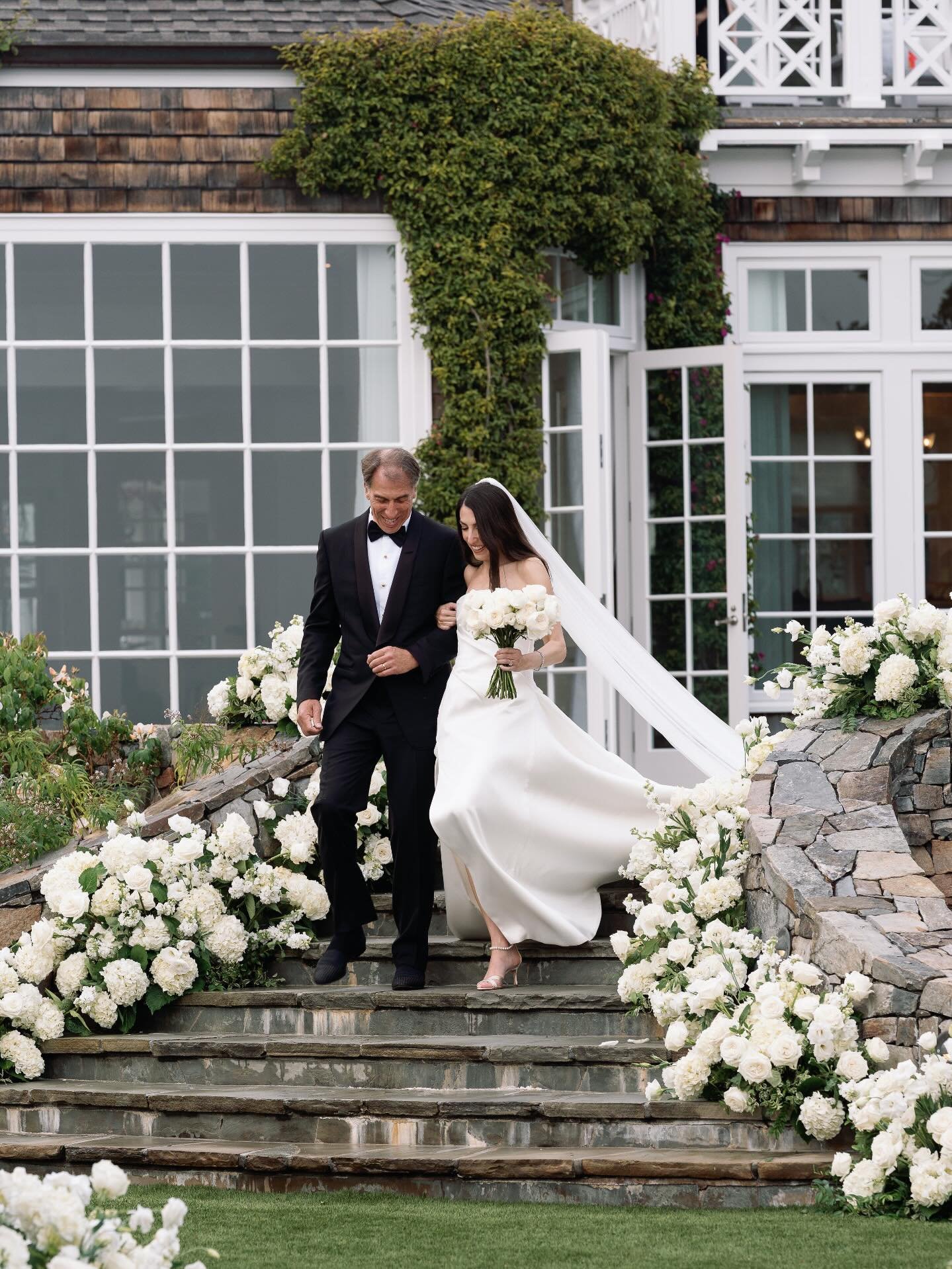 This ceremony was the greatest reminder why private home weddings feel so special. Inviting guests into your home allows them to land softly, linger a bit longer, and feel genuinely welcomed in such a personal way. 
⠀⠀⠀⠀⠀⠀⠀⠀⠀
The biggest thank you to