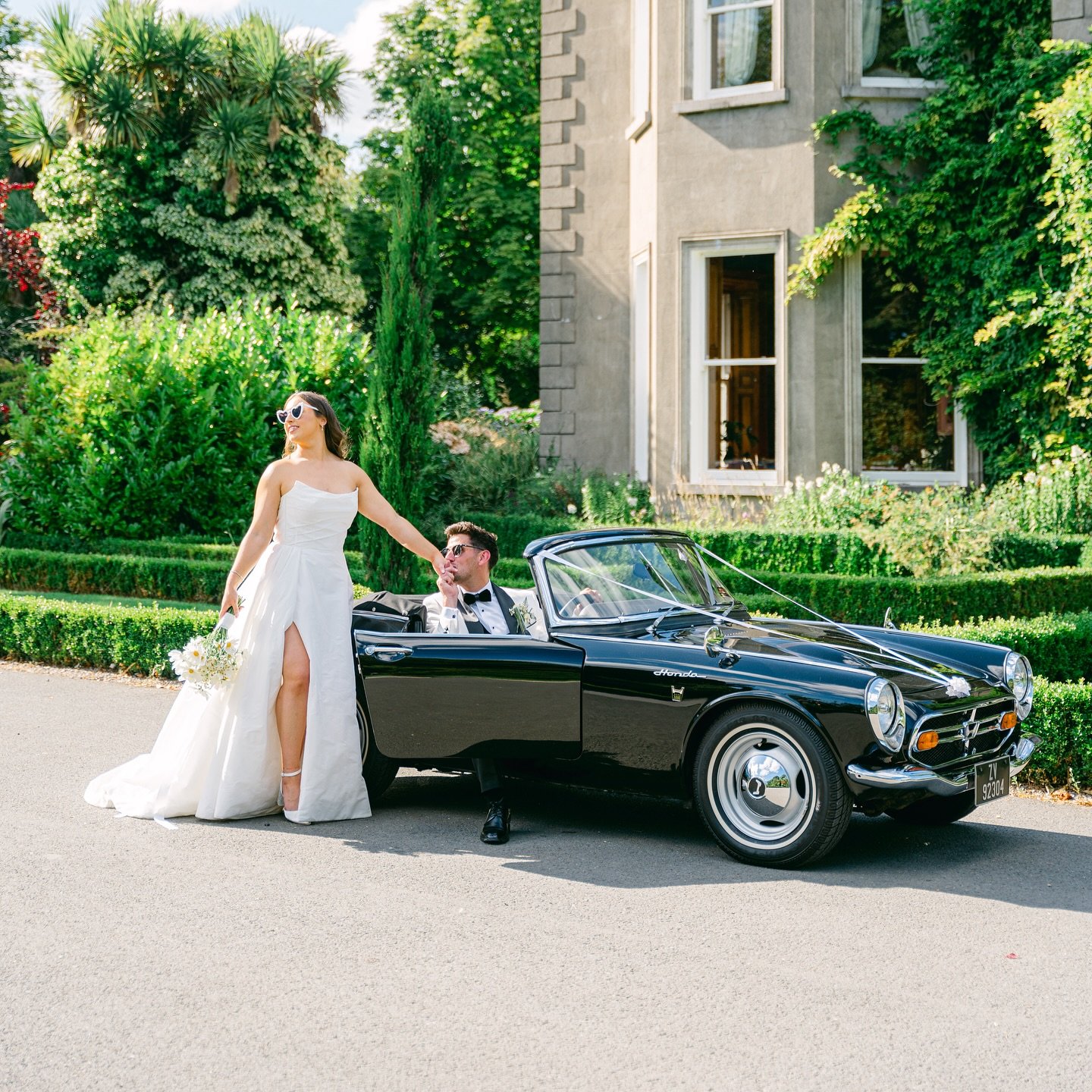 Chloe &amp; Joey 
We have the most beautiful, romantic and joyful couples, we love it. 💍🤎💐🥂.
. 

Joey &amp; Chloe 

Photo&amp;Video: @loveitvisuals 
Band/Dj: @flogthedog 
Ceremony Musicians: @leinsterstringquartet 
Florist: Bride&rsquo;s mother
D